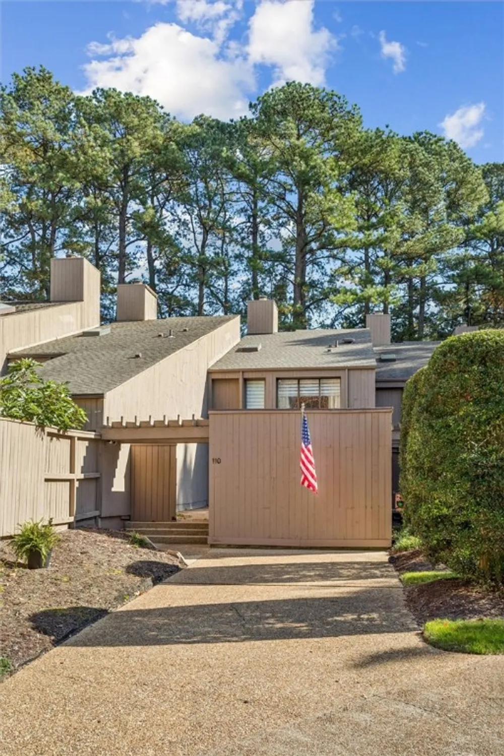 Property Slideshow image 49 of 50 | 110 harrops gln, Williamsburg, VA, 23185