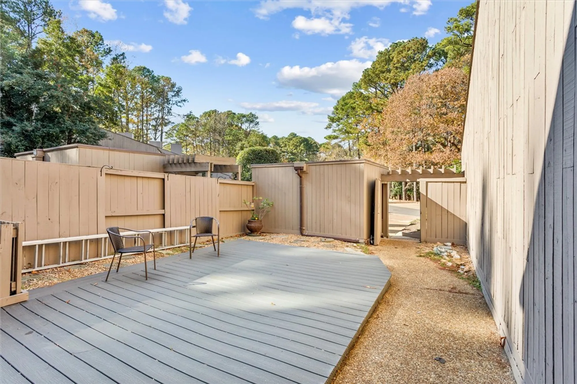 Property Slideshow image 7 of 50 | 110 harrops gln, Williamsburg, VA, 23185