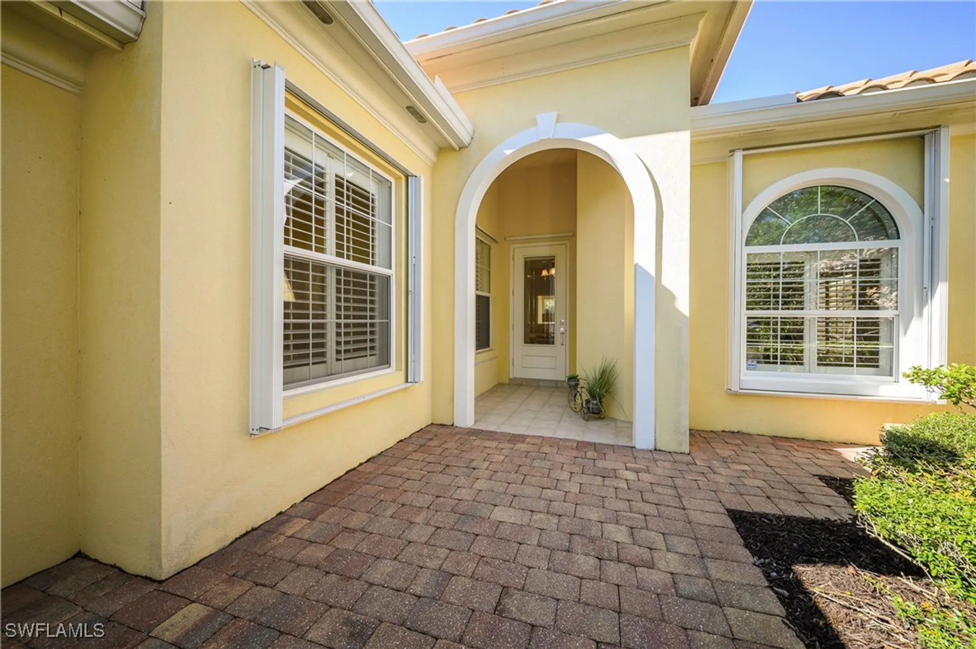Property Slideshow image 8 of 50 | 28728 wahoo dr, Bonita Springs, FL, 34135