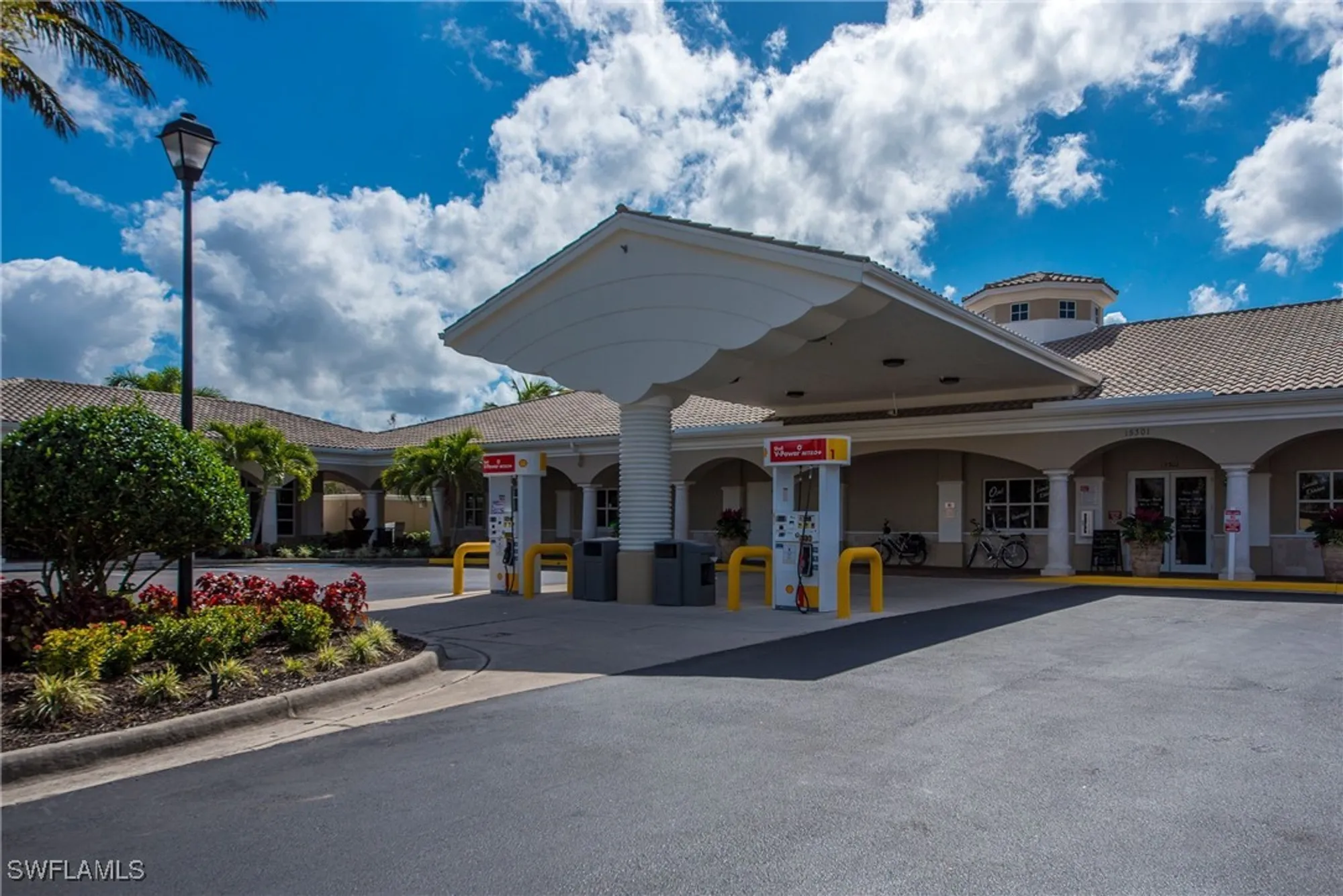 Property Slideshow image 32 of 47 | 15578 latitude dr, Bonita Springs, FL, 34135