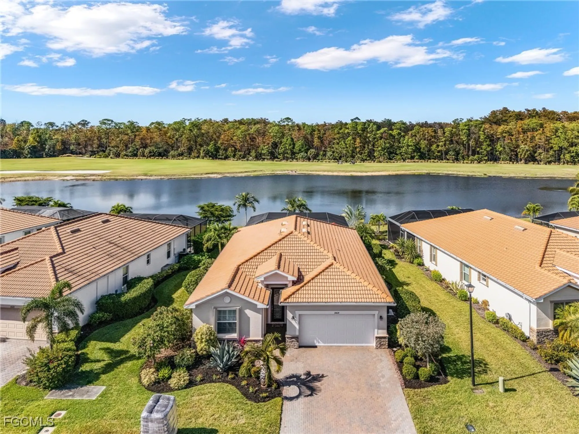 Property Slideshow image 1 of 50 | 10614 pistoia dr, Fort Myers, FL, 33913
