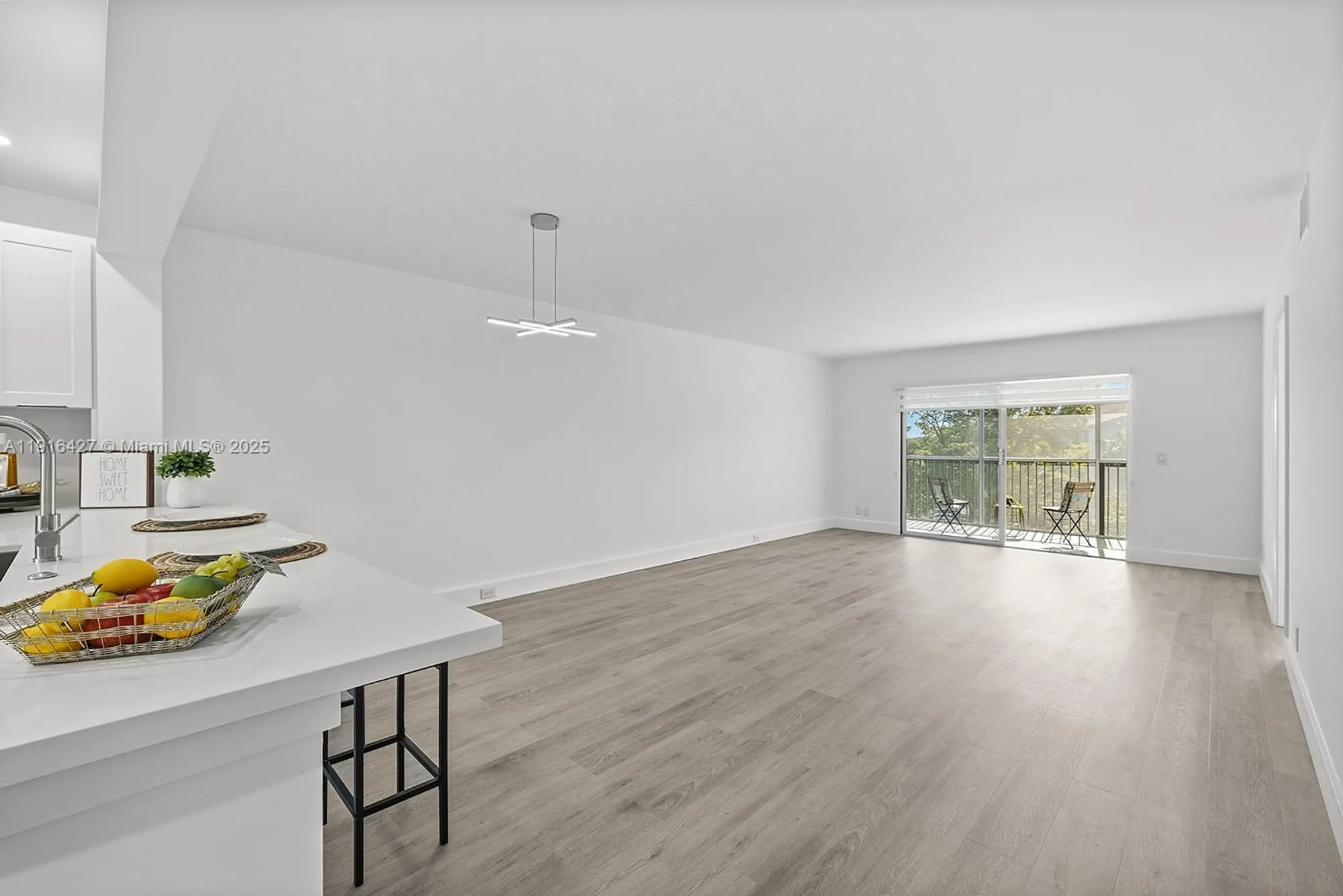 Property Slideshow image 9 of 28 | 12500 sw 5th ct apt m410, Pembroke Pines, FL, 33027