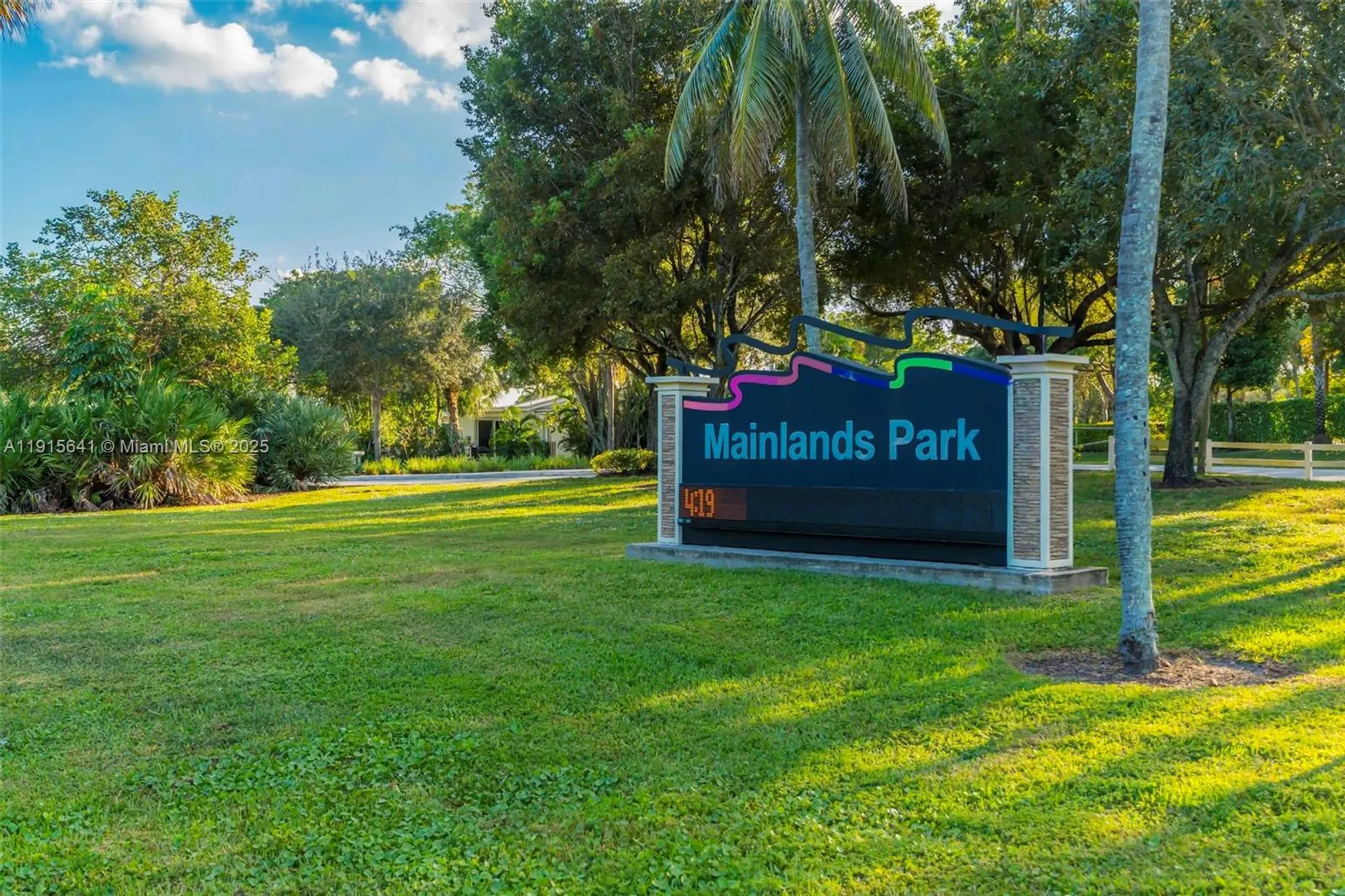 Property Slideshow image 45 of 48 | 4923 nw 48th ave, Tamarac, FL, 33319