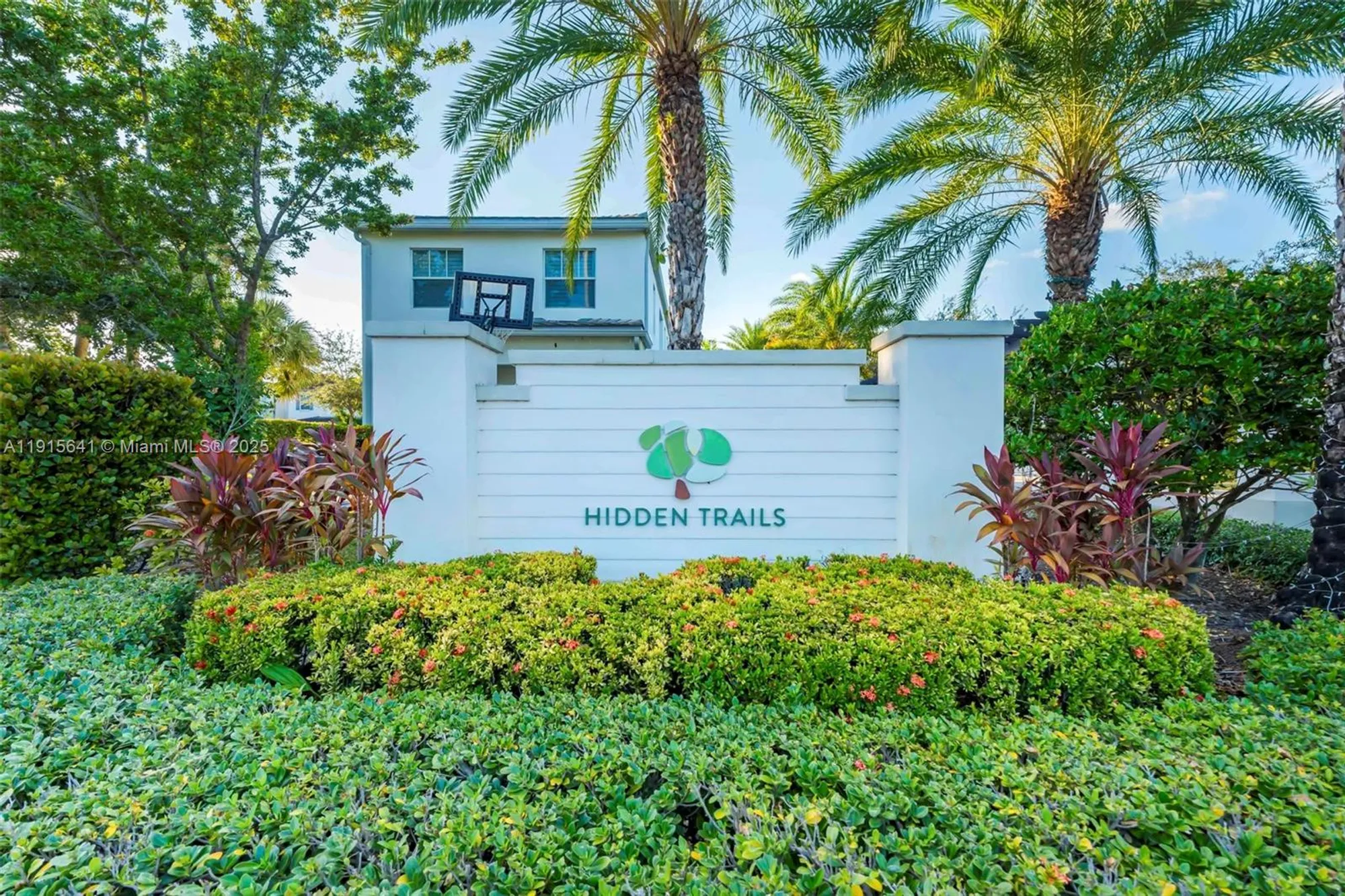 Property Slideshow image 42 of 48 | 4923 nw 48th ave, Tamarac, FL, 33319