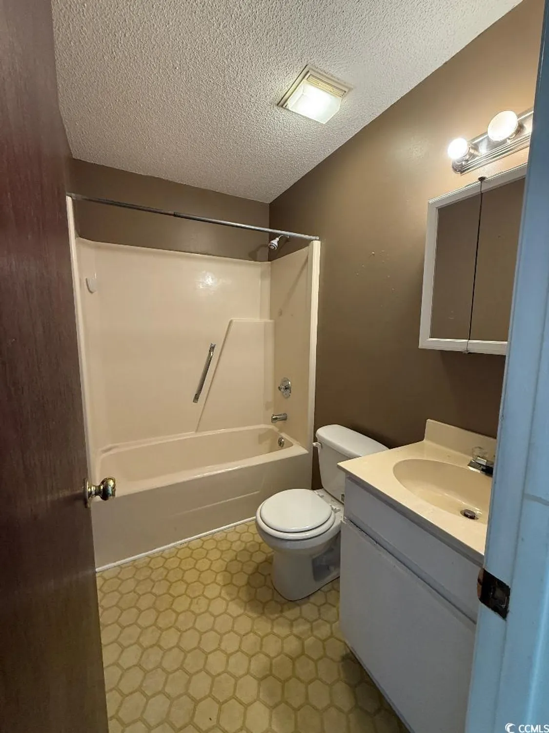 Property Slideshow image 4 of 10 | 500 fairway village dr # 2p, Myrtle Beach, SC, 29588