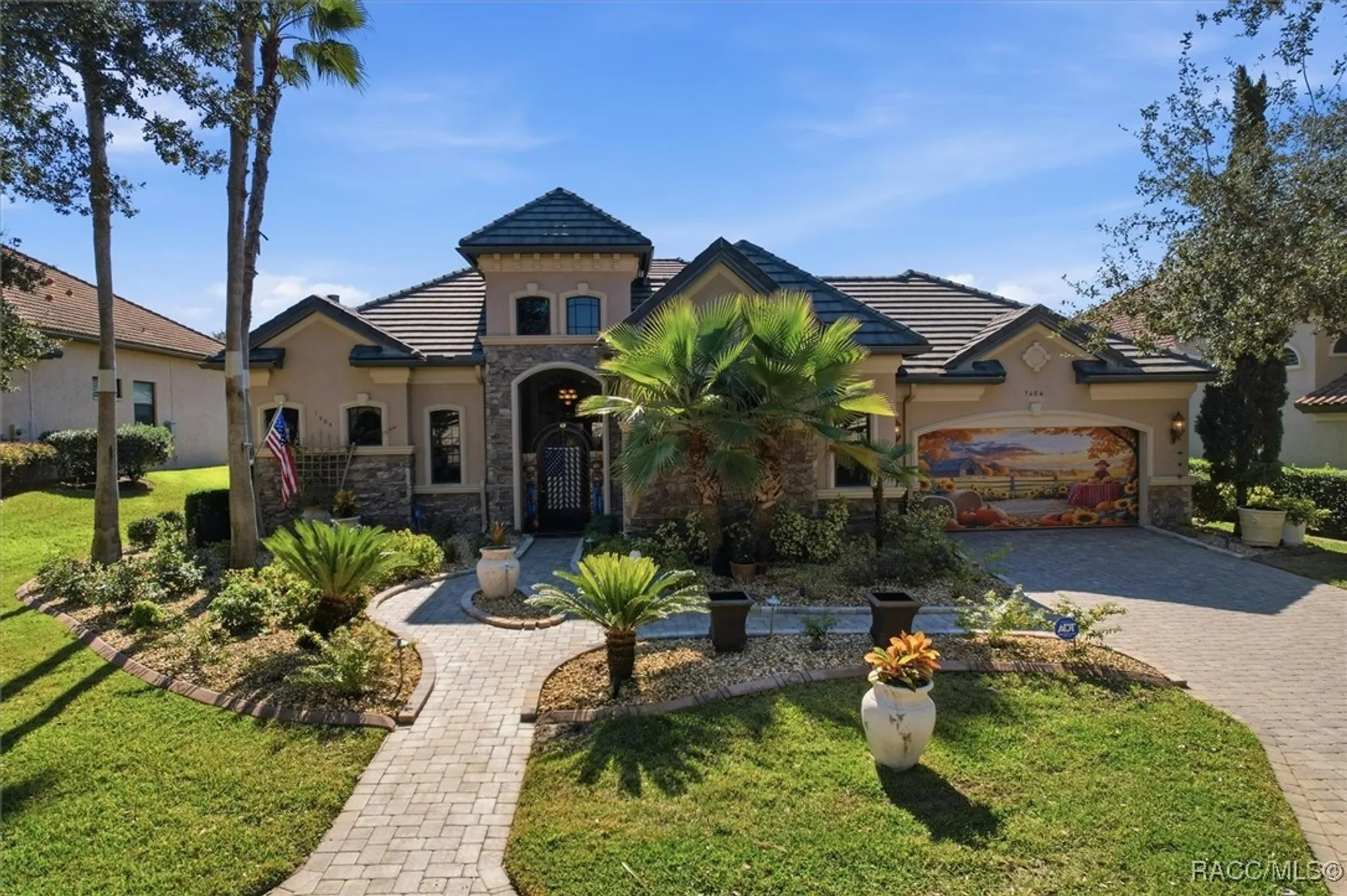 Property Slideshow image 1 of 88 | 1404 n ridge meadow path, Hernando, FL, 34442