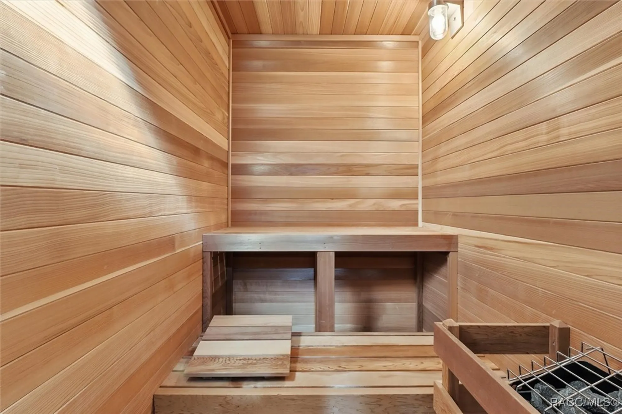 Property Slideshow image 37 of 88 | 1404 n ridge meadow path, Hernando, FL, 34442