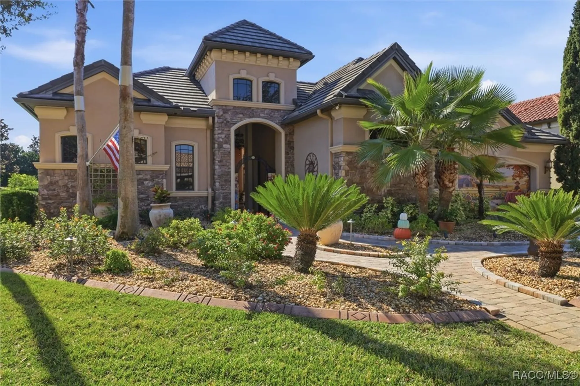 Property Slideshow image 3 of 88 | 1404 n ridge meadow path, Hernando, FL, 34442