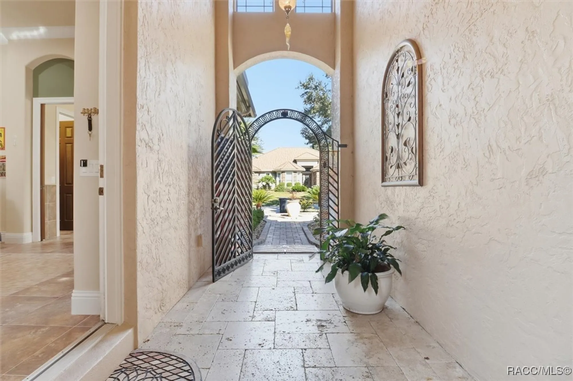 Property Slideshow image 8 of 88 | 1404 n ridge meadow path, Hernando, FL, 34442