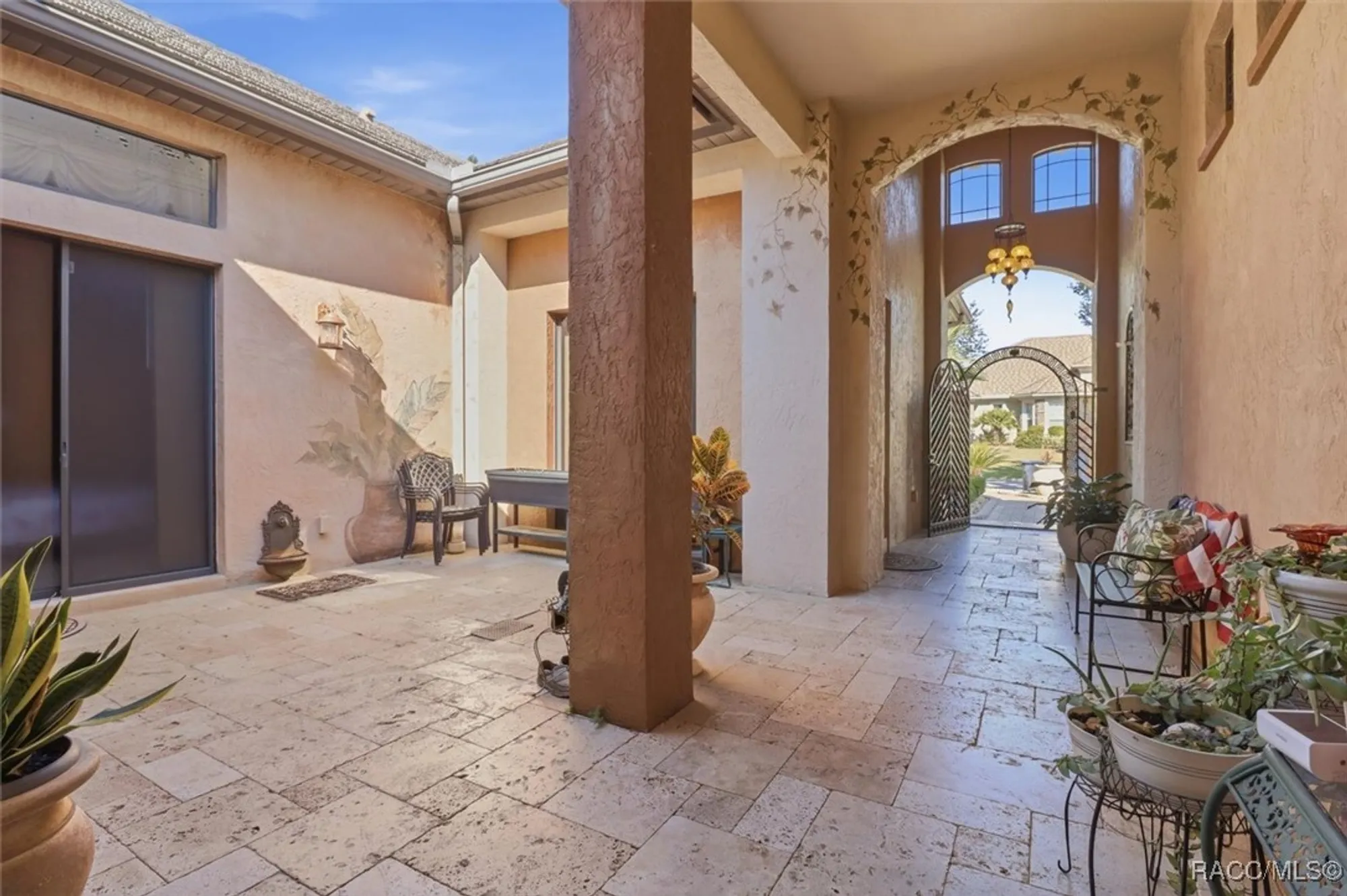 Property Slideshow image 9 of 88 | 1404 n ridge meadow path, Hernando, FL, 34442