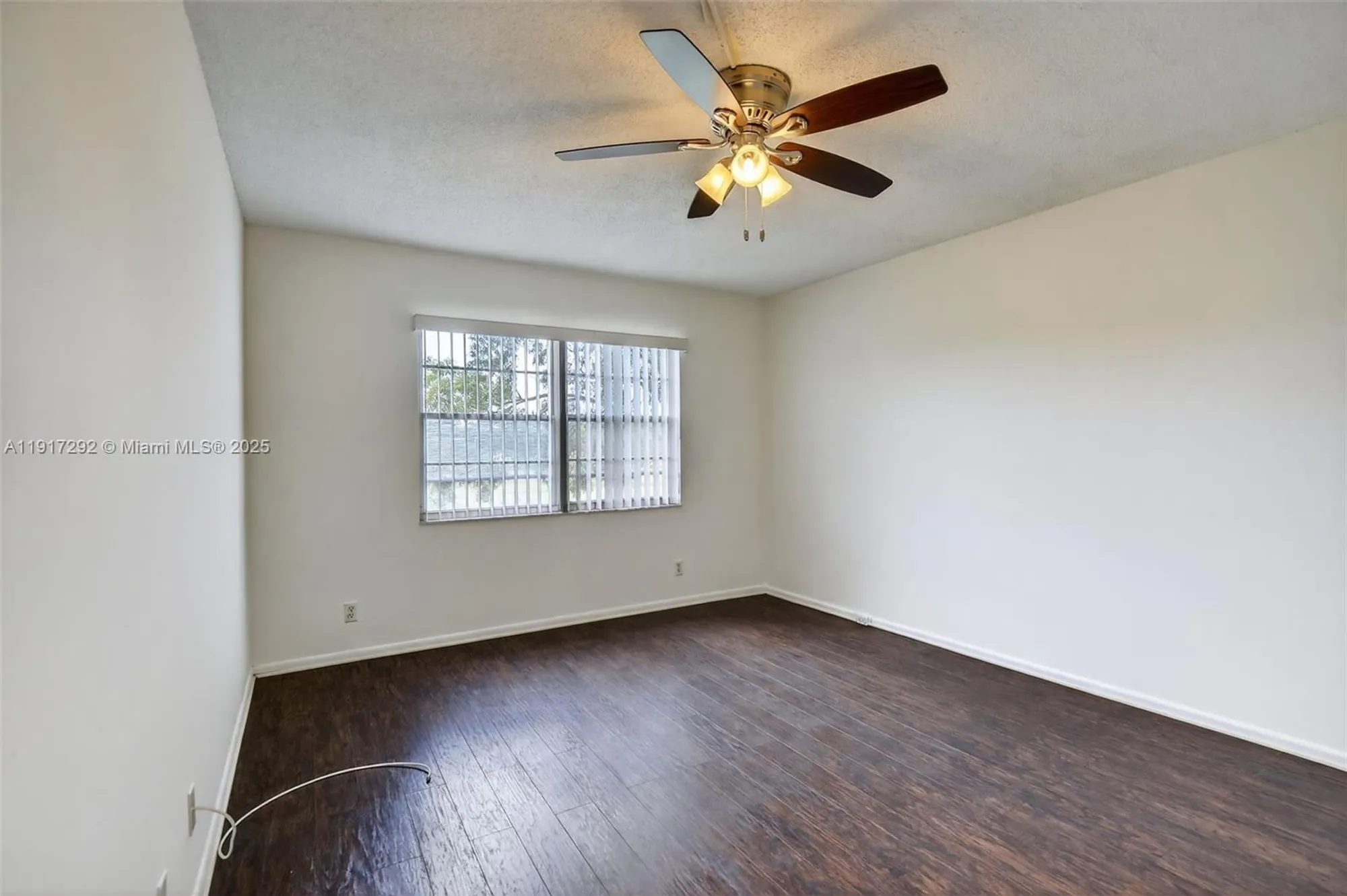 Property Slideshow image 15 of 33 | 701 sw 128th ave apt 310f, Pembroke Pines, FL, 33027