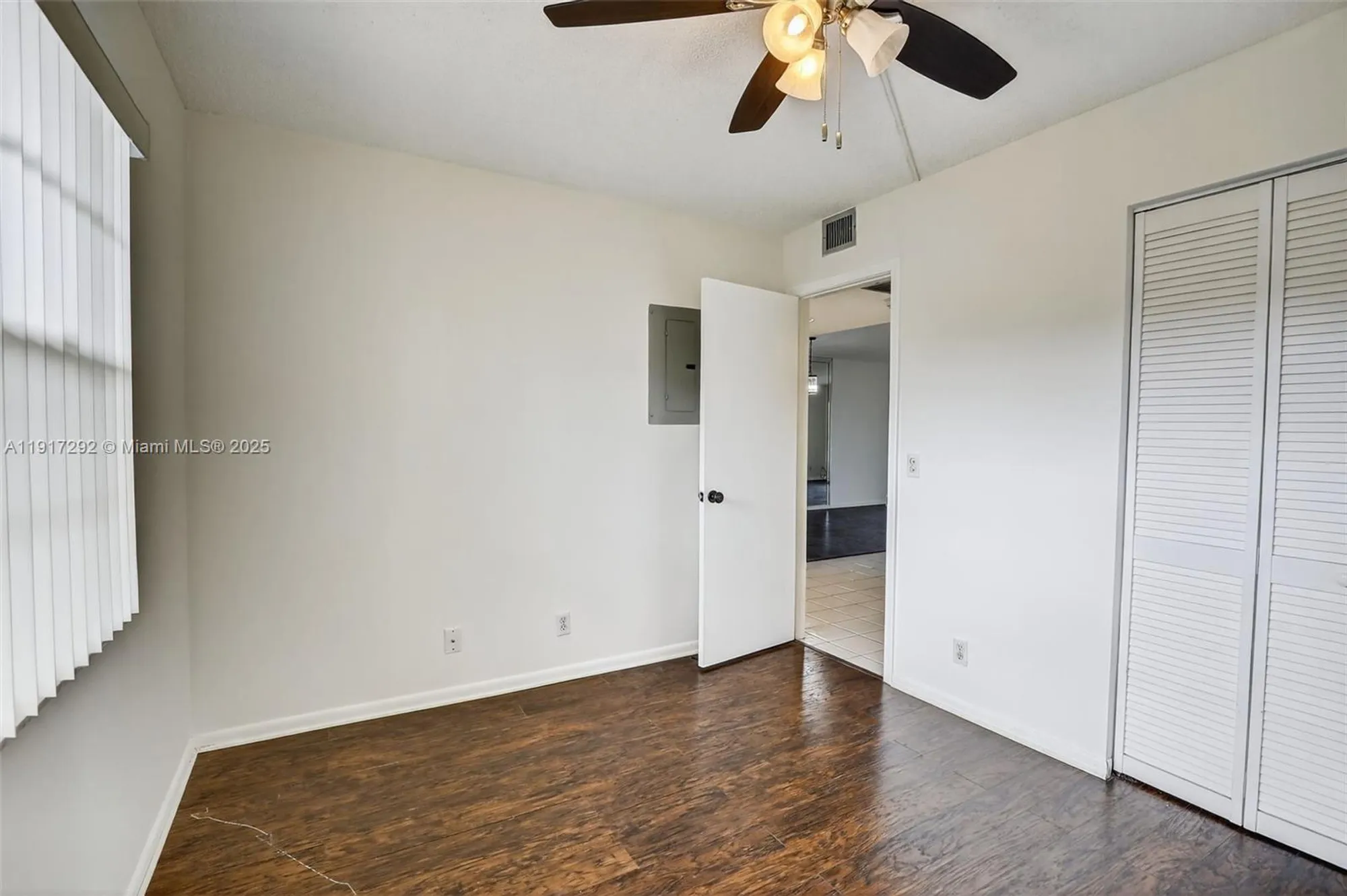 Property Slideshow image 23 of 33 | 701 sw 128th ave apt 310f, Pembroke Pines, FL, 33027