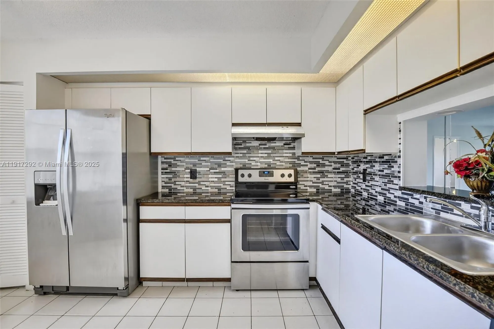 Property Slideshow image 6 of 33 | 701 sw 128th ave apt 310f, Pembroke Pines, FL, 33027