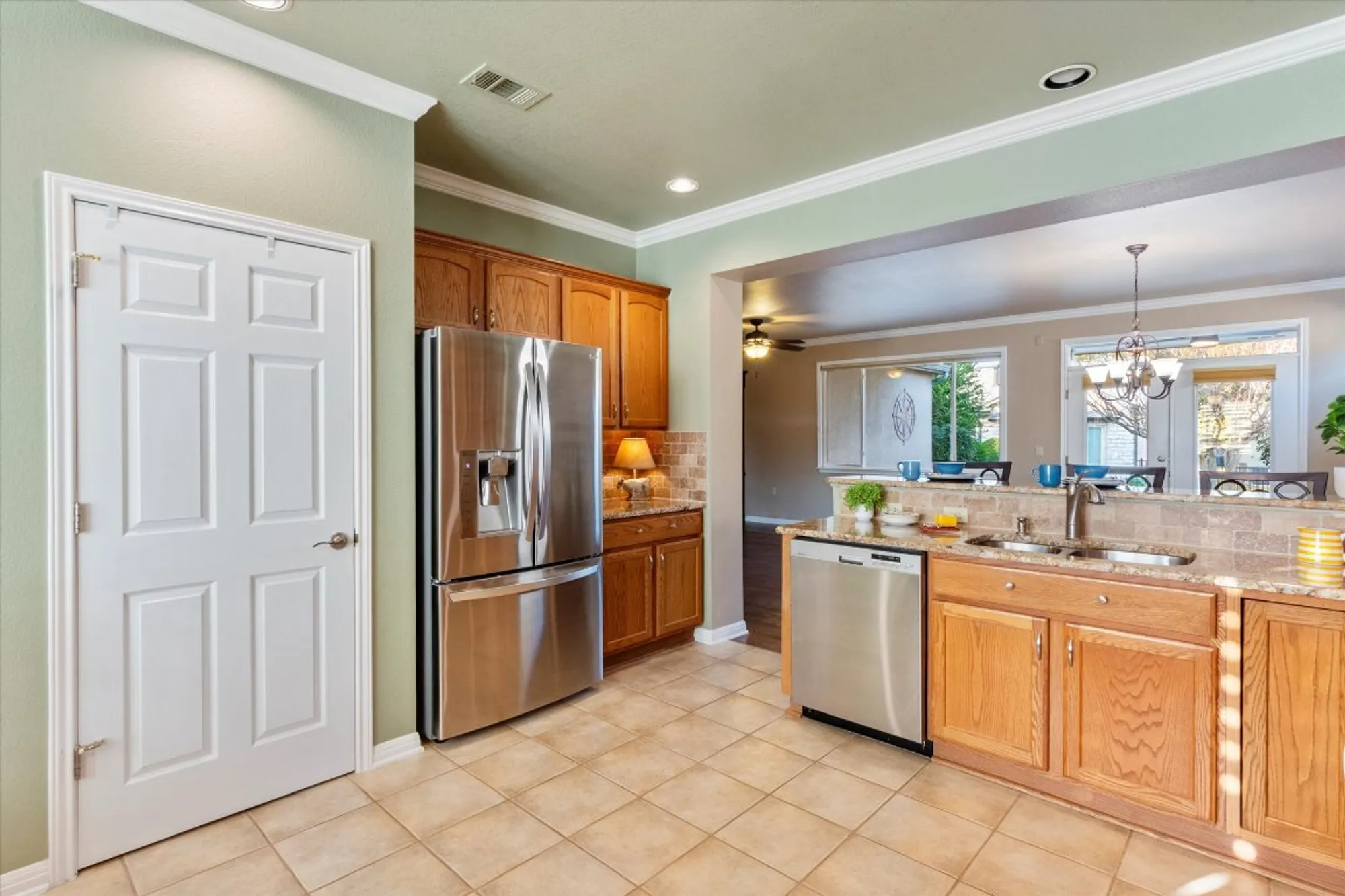 Property Slideshow image 14 of 29 | 121 double fire trl, Georgetown, TX, 78633