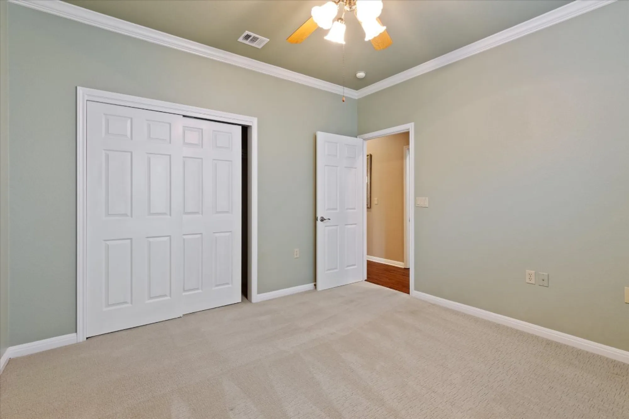 Property Slideshow image 23 of 29 | 121 double fire trl, Georgetown, TX, 78633