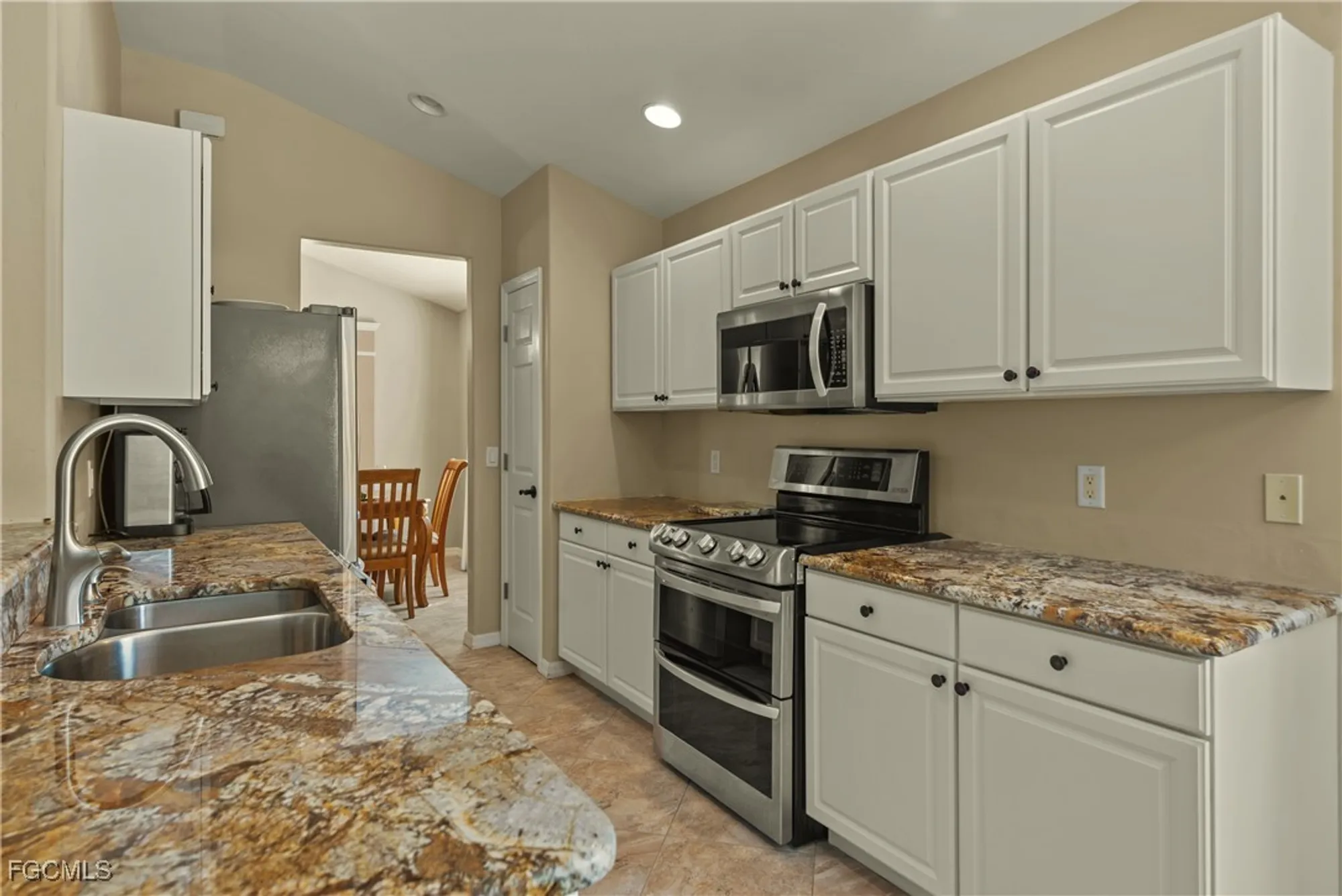 Property Slideshow image 4 of 26 | 9998 horse creek rd, Fort Myers, FL, 33913