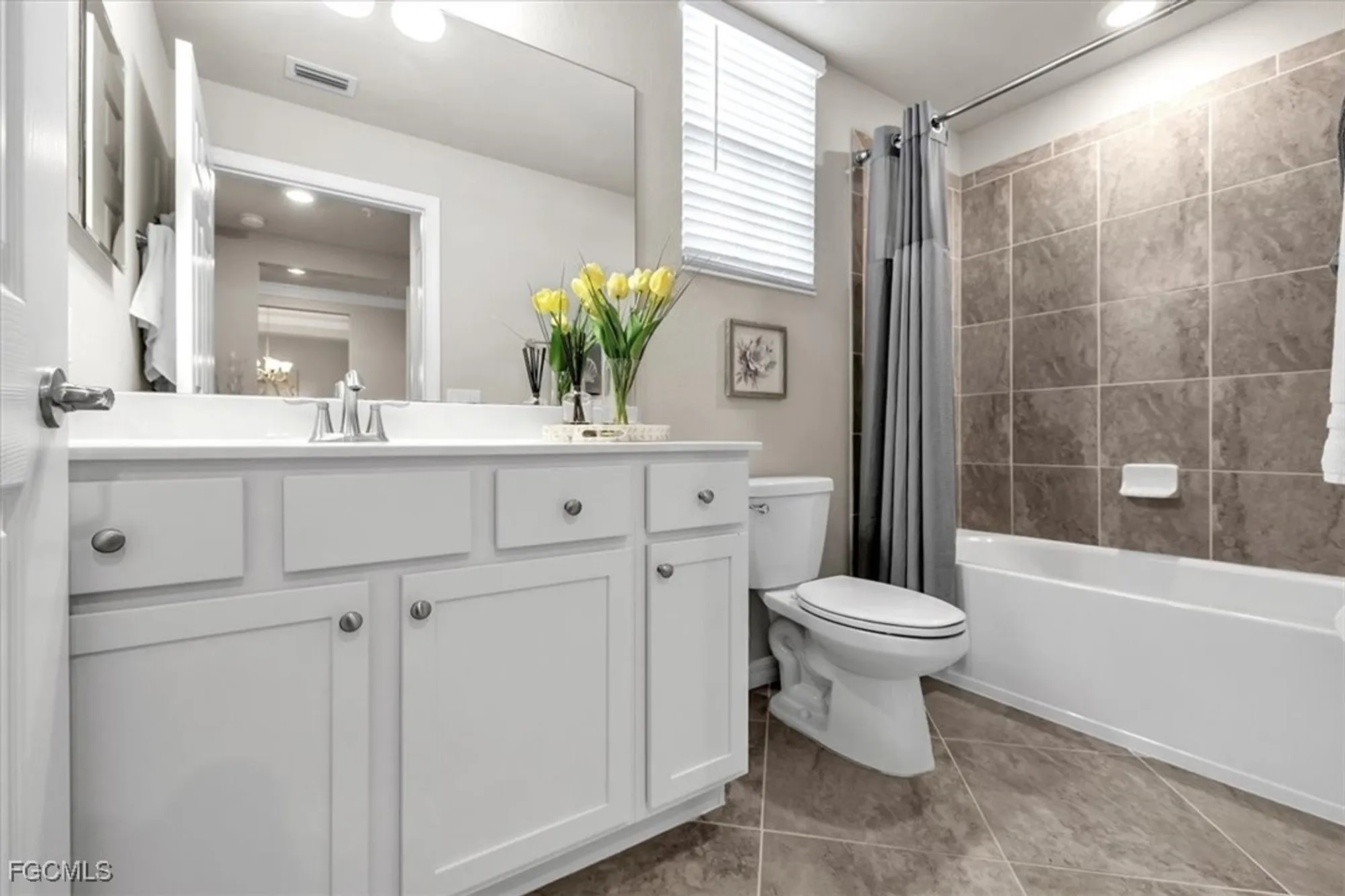 Property Slideshow image 28 of 44 | 10700 palazzo way 206, Fort Myers, FL, 33913