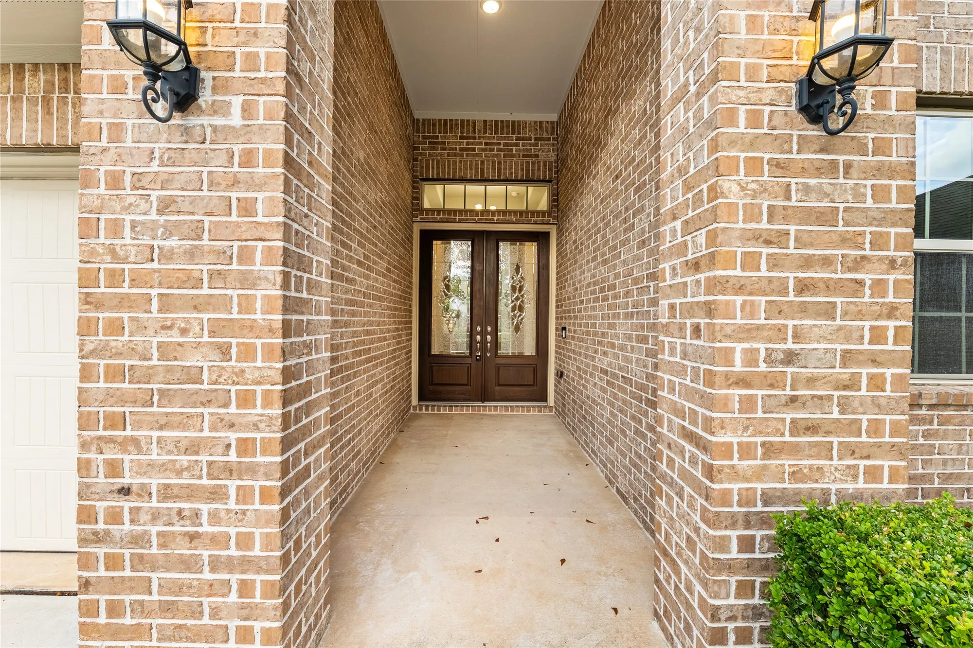 Property Slideshow image 5 of 34 | 120 crinium lily ct, Montgomery, TX, 77316