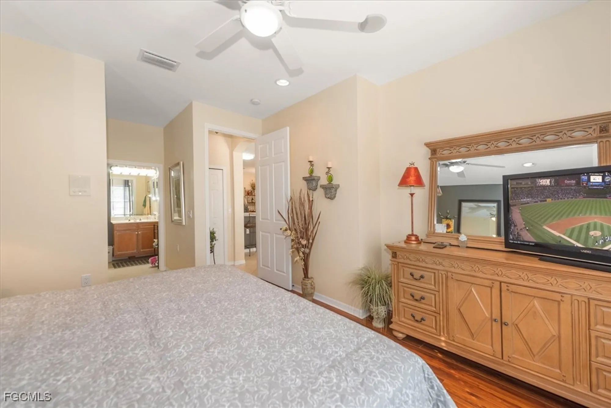 Property Slideshow image 14 of 44 | 10616 vicenza ct, Fort Myers, FL, 33913