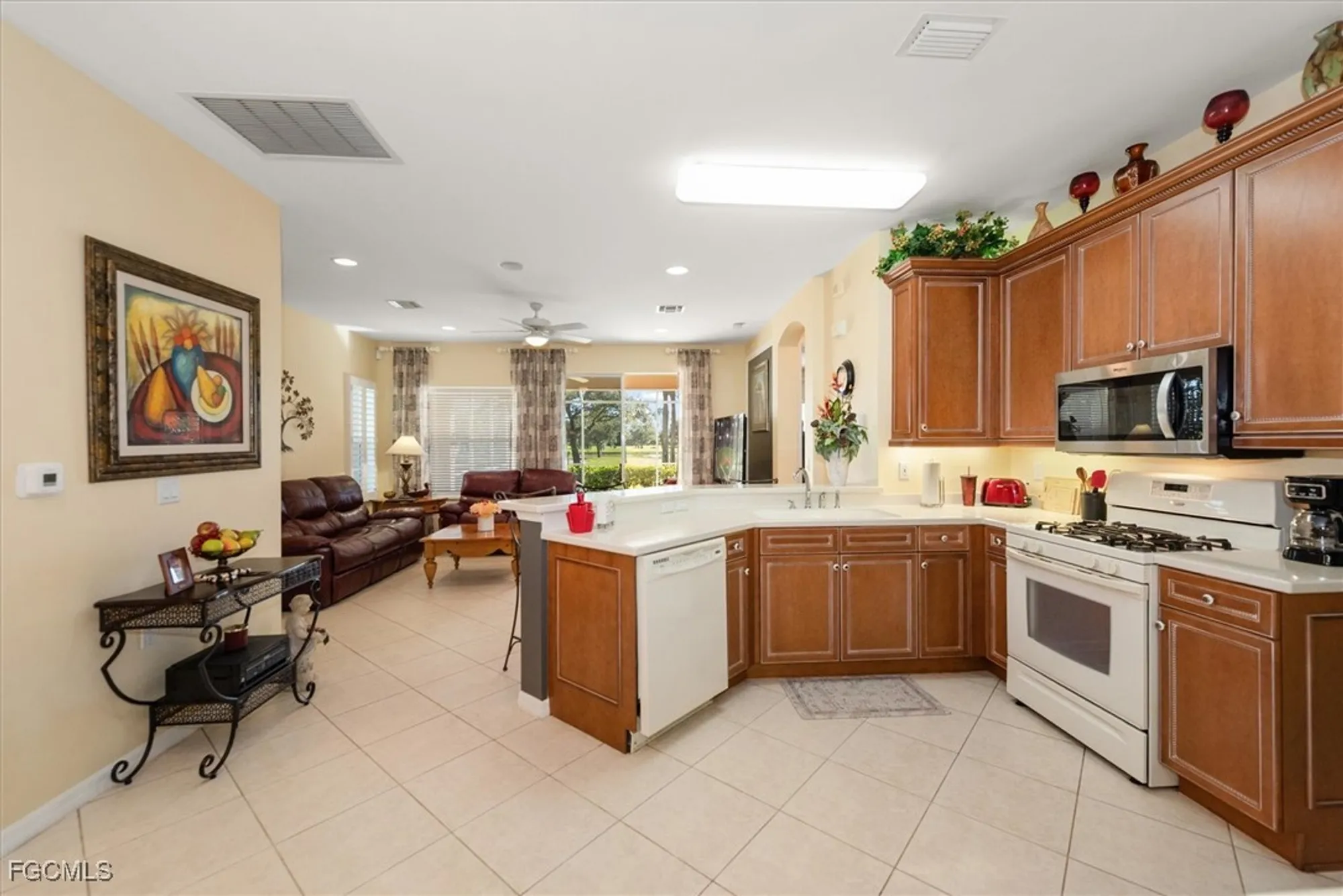 Property Slideshow image 10 of 44 | 10616 vicenza ct, Fort Myers, FL, 33913