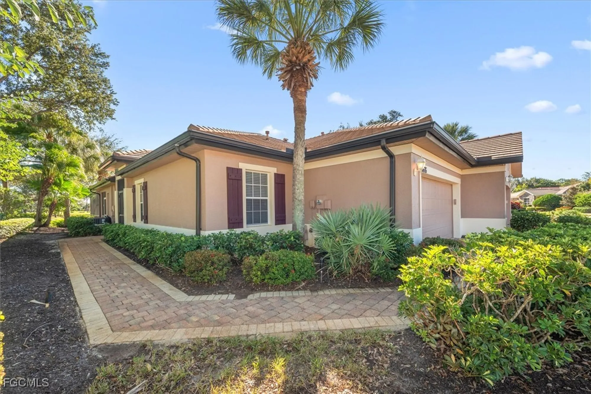 Property Slideshow image 2 of 44 | 10616 vicenza ct, Fort Myers, FL, 33913