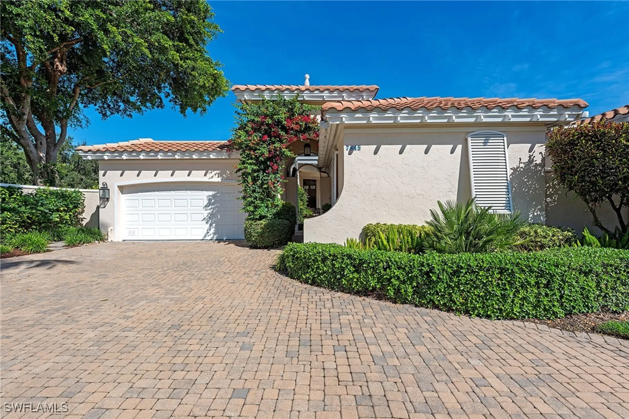 Property Slideshow image 18 of 22 | 7849 cocobay dr # 1, Naples, FL, 34108