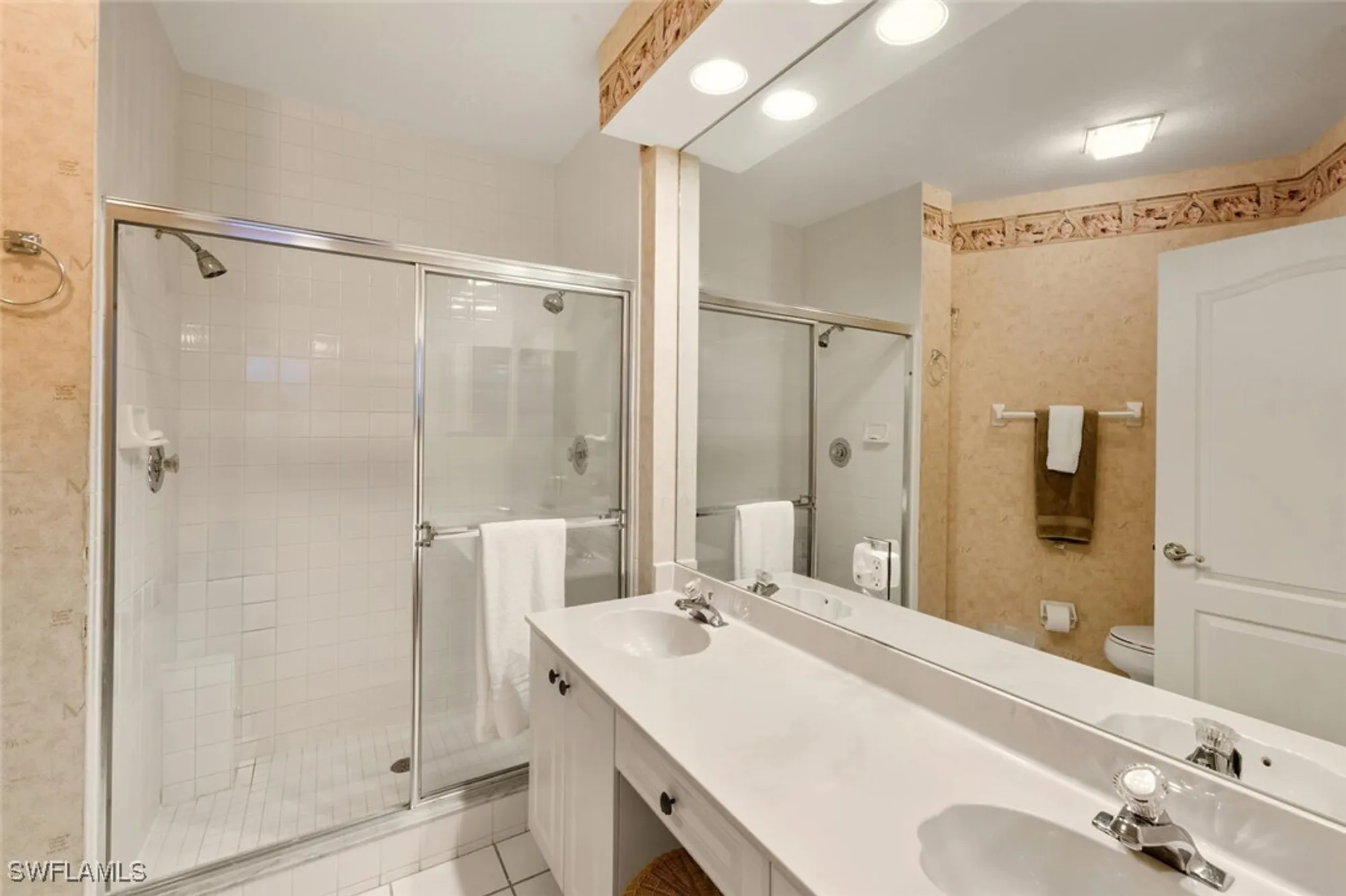 Property Slideshow image 19 of 37 | 8410 excalibur cir a7, Naples, FL, 34108