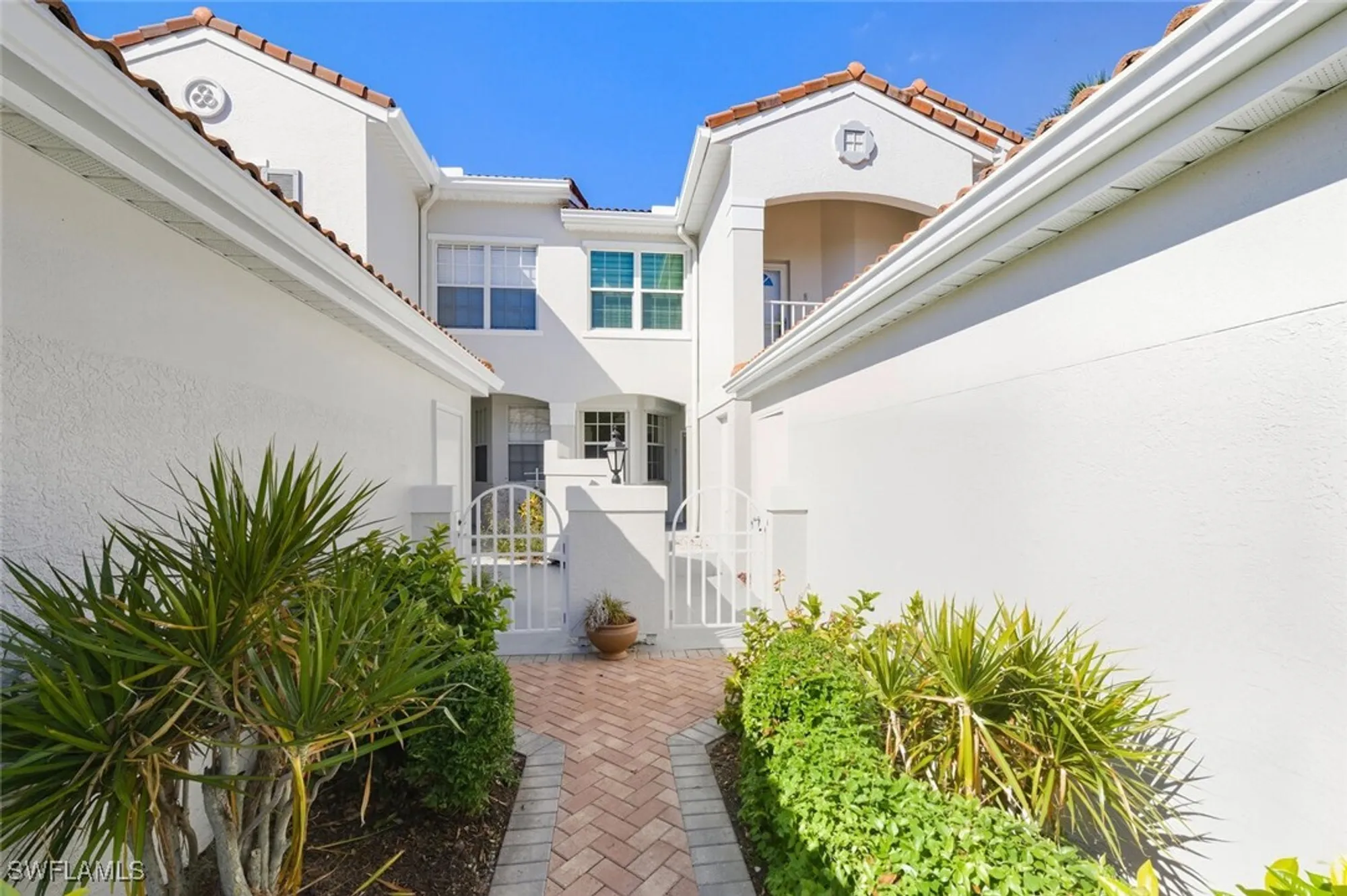Property Slideshow image 3 of 37 | 8410 excalibur cir a7, Naples, FL, 34108