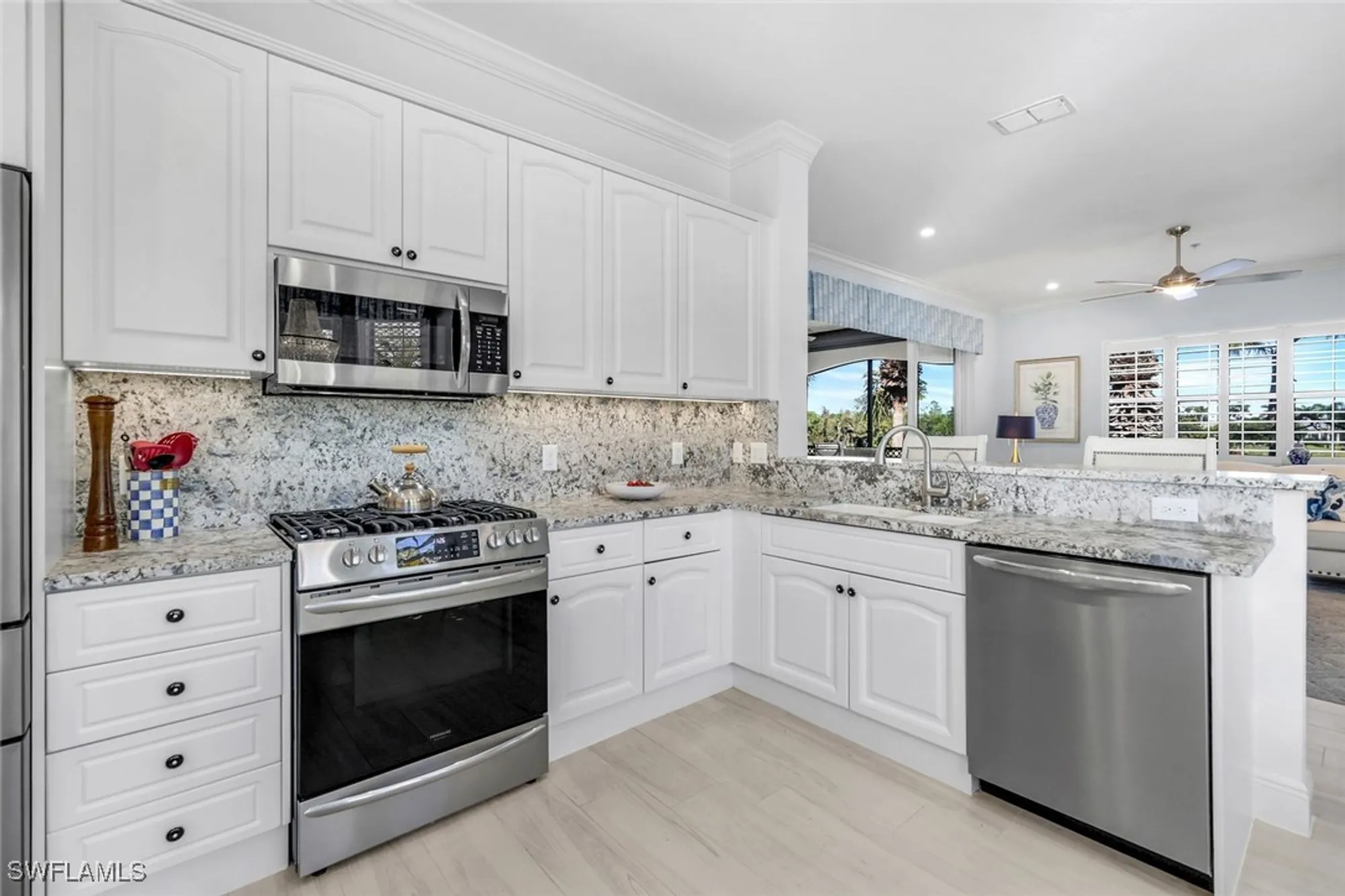 Property Slideshow image 16 of 49 | 3715 montreux ln 204, Naples, FL, 34114