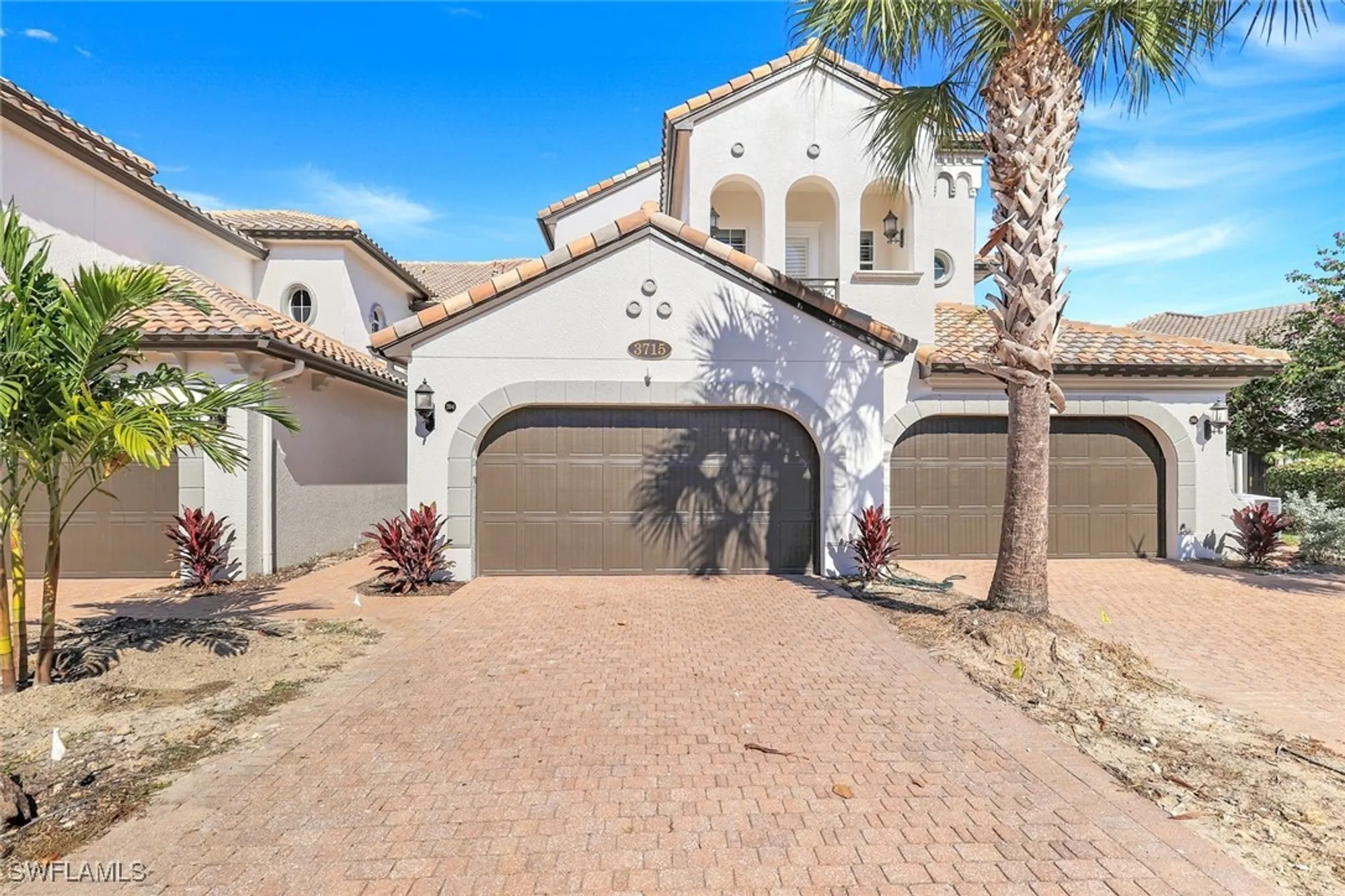 Property Slideshow image 3 of 49 | 3715 montreux ln 204, Naples, FL, 34114