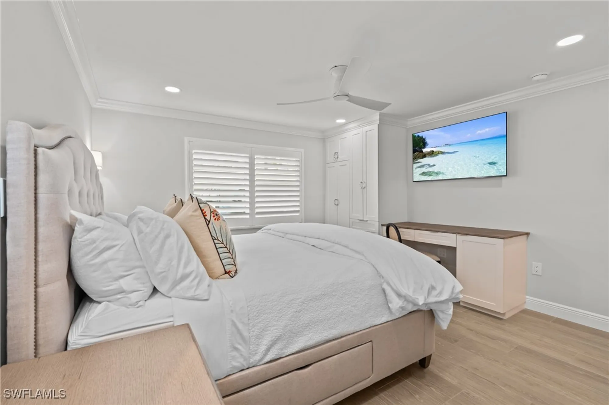 Property Slideshow image 17 of 30 | 3200 gulf shore blvd n apt 106, Naples, FL, 34103