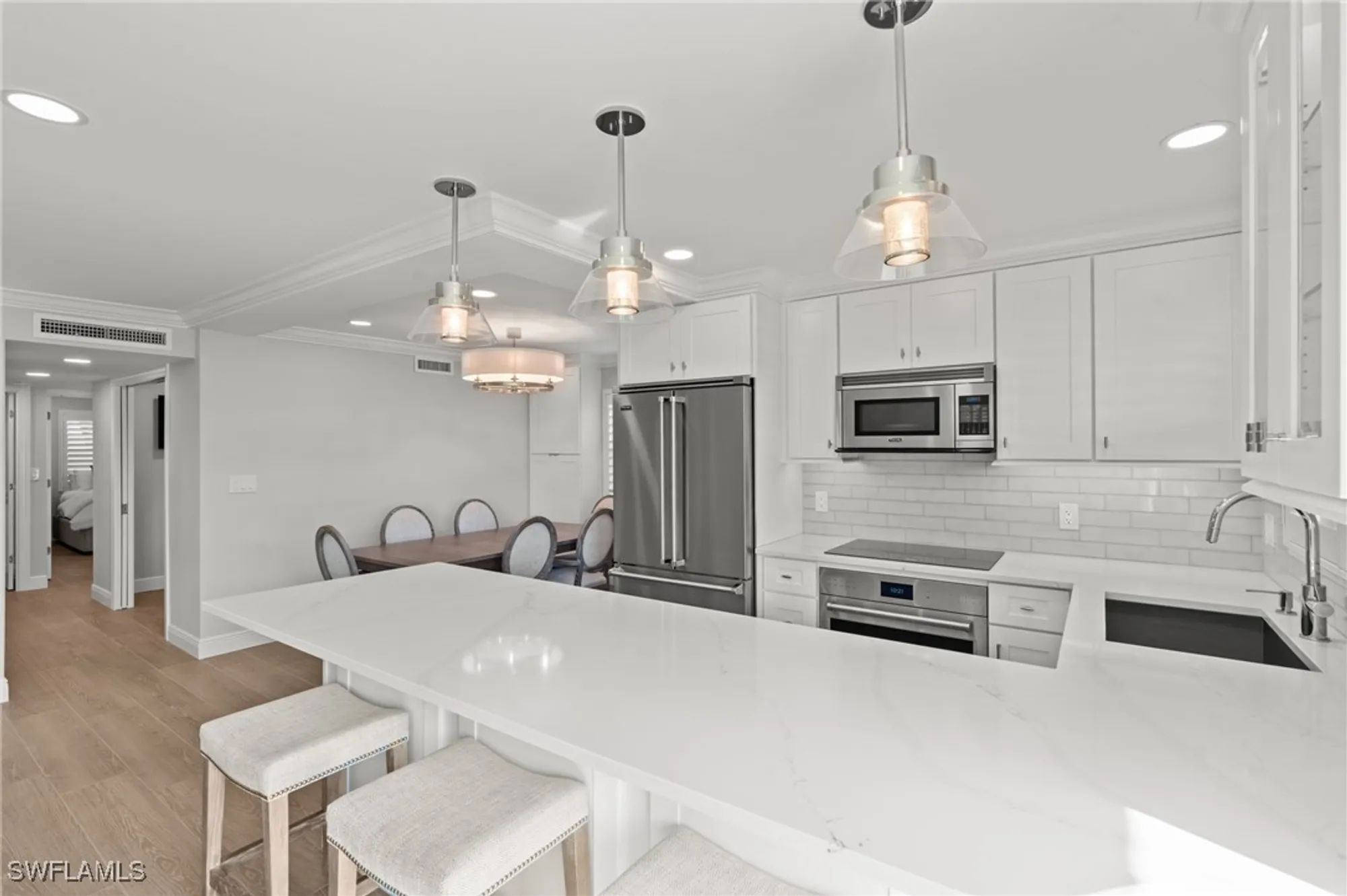 Property Slideshow image 8 of 30 | 3200 gulf shore blvd n apt 106, Naples, FL, 34103