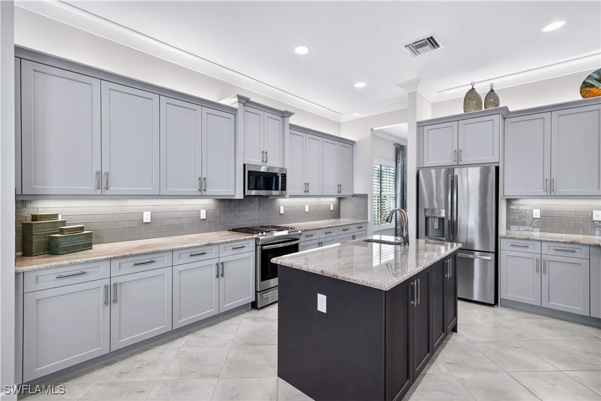 Property Slideshow image 13 of 44 | 28527 wharton dr, Bonita Springs, FL, 34135