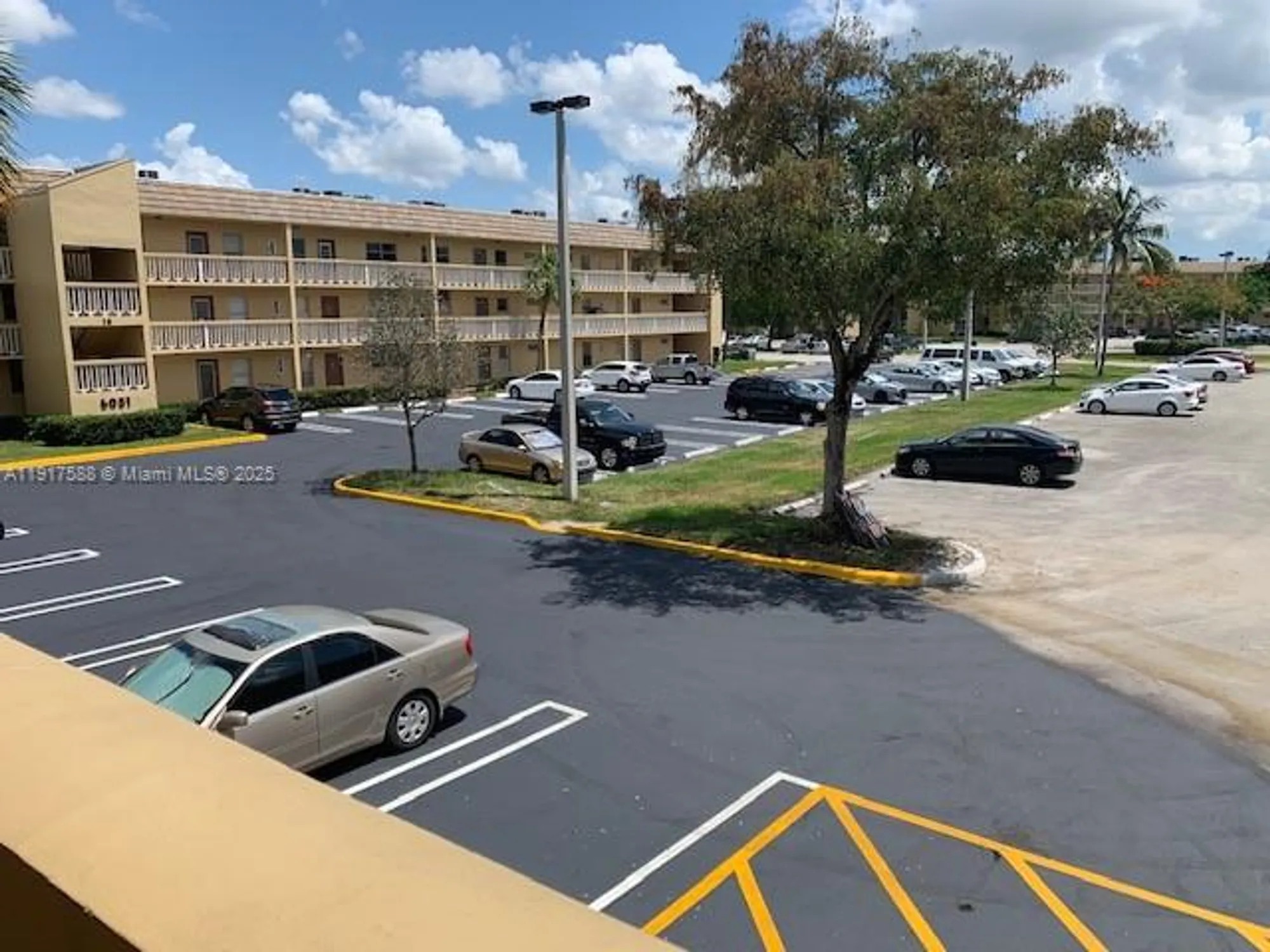 Property Slideshow image 16 of 16 | 6021 nw 61st ave apt 208, Tamarac, FL, 33319