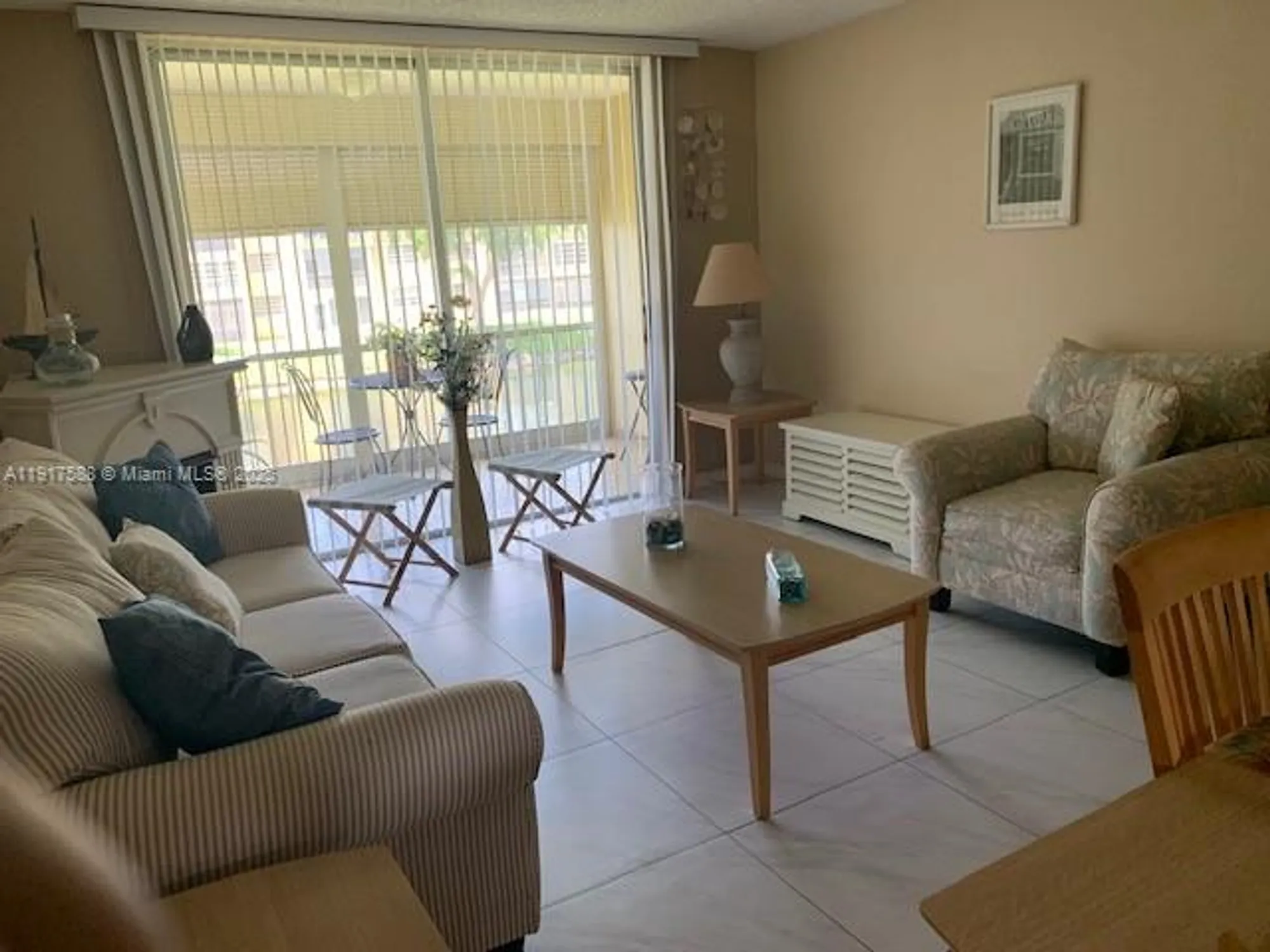 Property Slideshow image 5 of 16 | 6021 nw 61st ave apt 208, Tamarac, FL, 33319