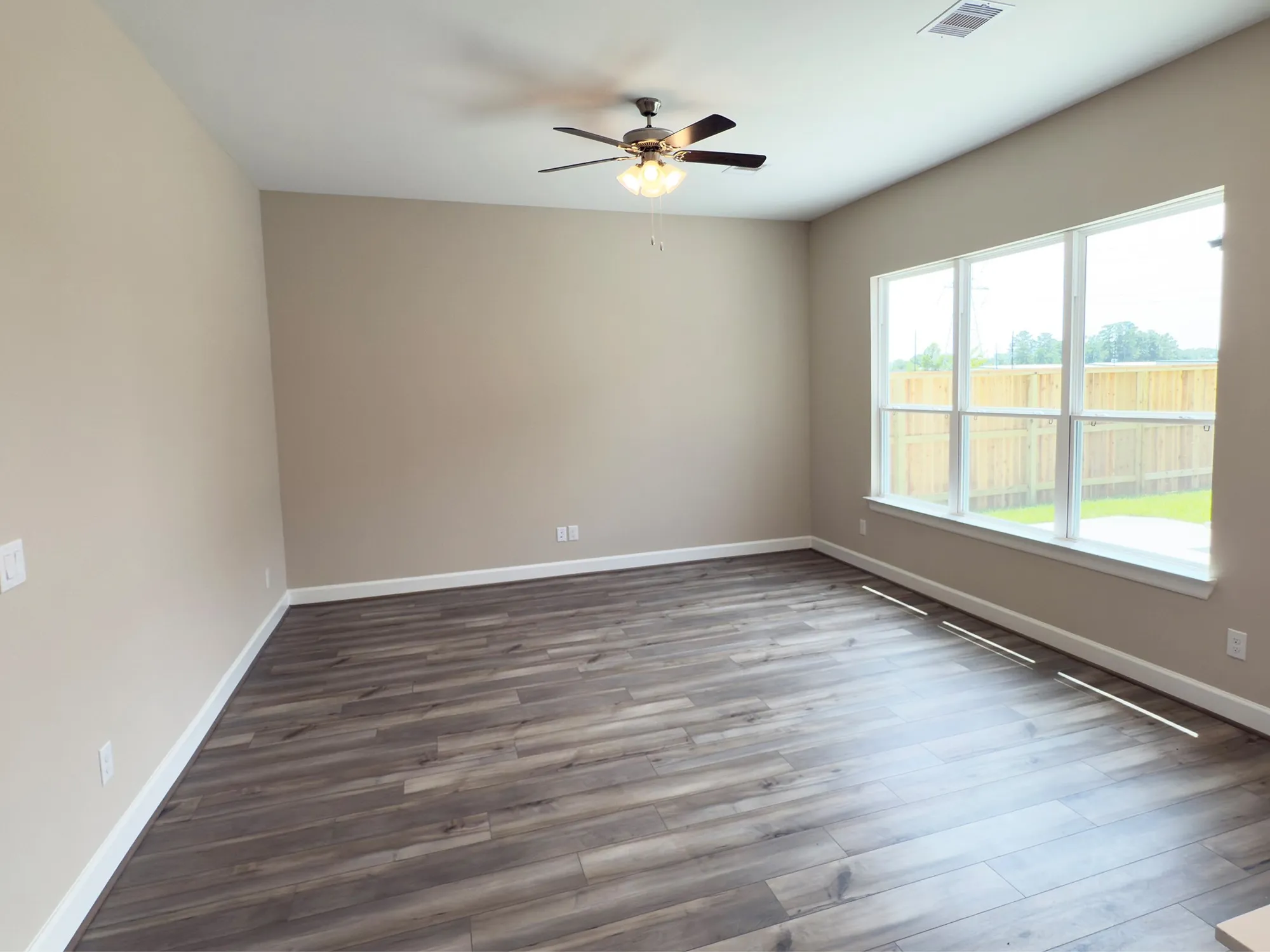 Property Slideshow image 3 of 9 | 23631 golden brich bnd, Tomball, TX, 77375