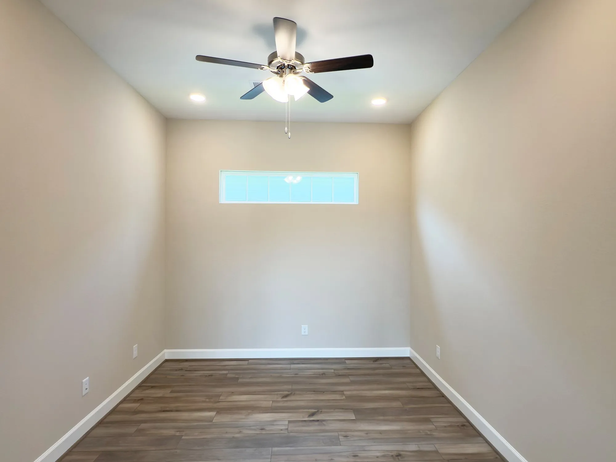 Property Slideshow image 8 of 9 | 23631 golden brich bnd, Tomball, TX, 77375