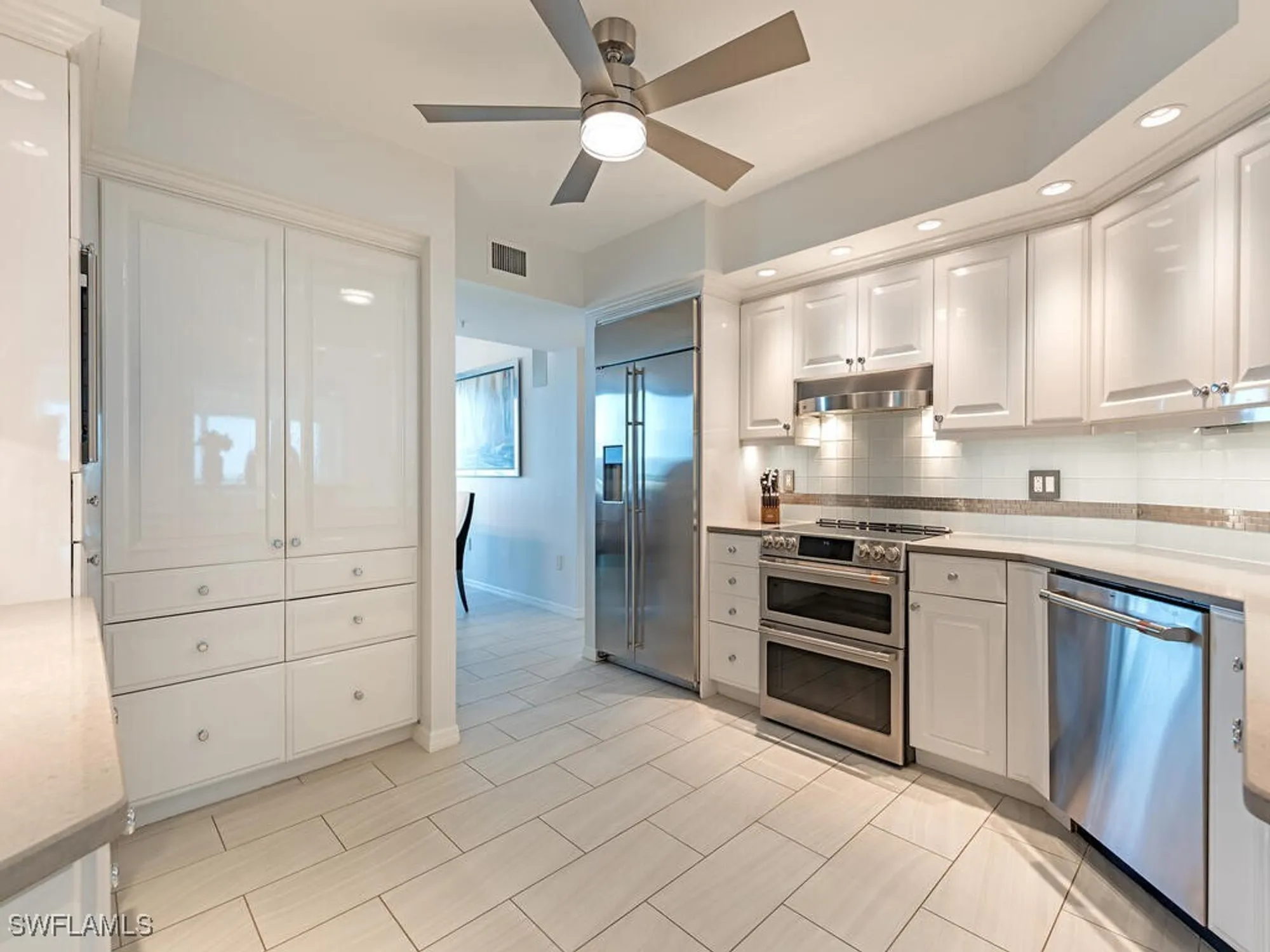 Property Slideshow image 11 of 45 | 7515 pelican bay blvd 9c, Naples, FL, 34108