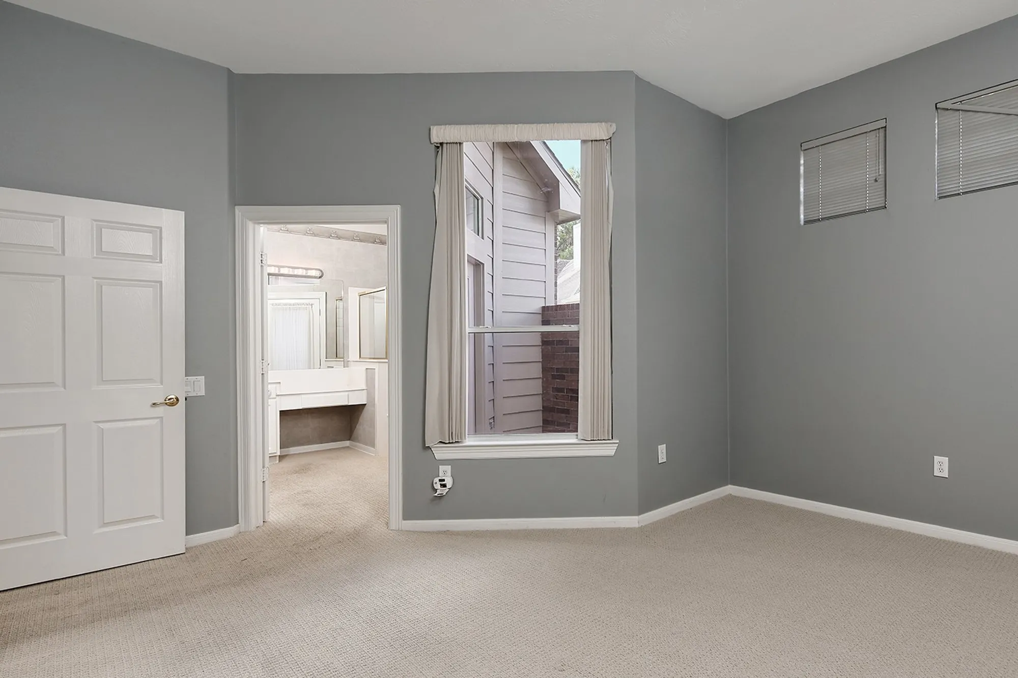 Property Slideshow image 17 of 47 | 7 sovereign way, Conroe, TX, 77384