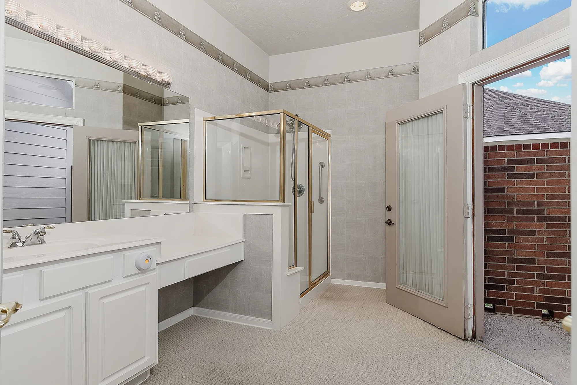 Property Slideshow image 19 of 47 | 7 sovereign way, Conroe, TX, 77384