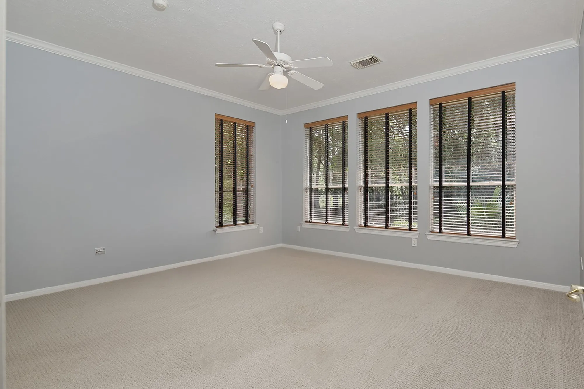 Property Slideshow image 20 of 47 | 7 sovereign way, Conroe, TX, 77384