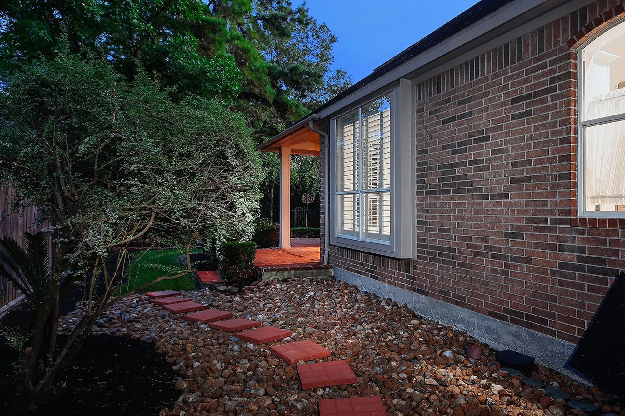 Property Slideshow image 31 of 47 | 7 sovereign way, Conroe, TX, 77384