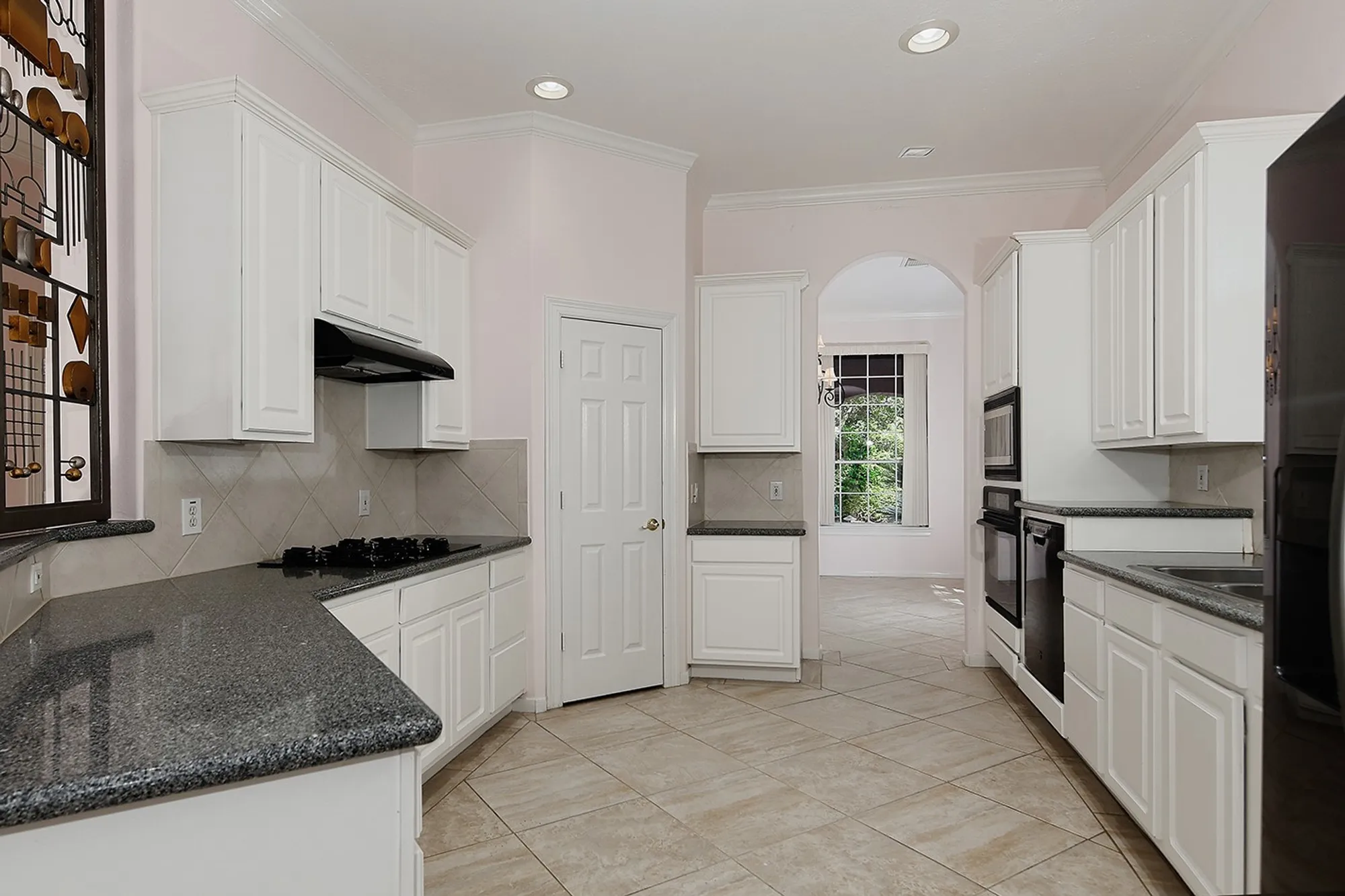 Property Slideshow image 9 of 47 | 7 sovereign way, Conroe, TX, 77384