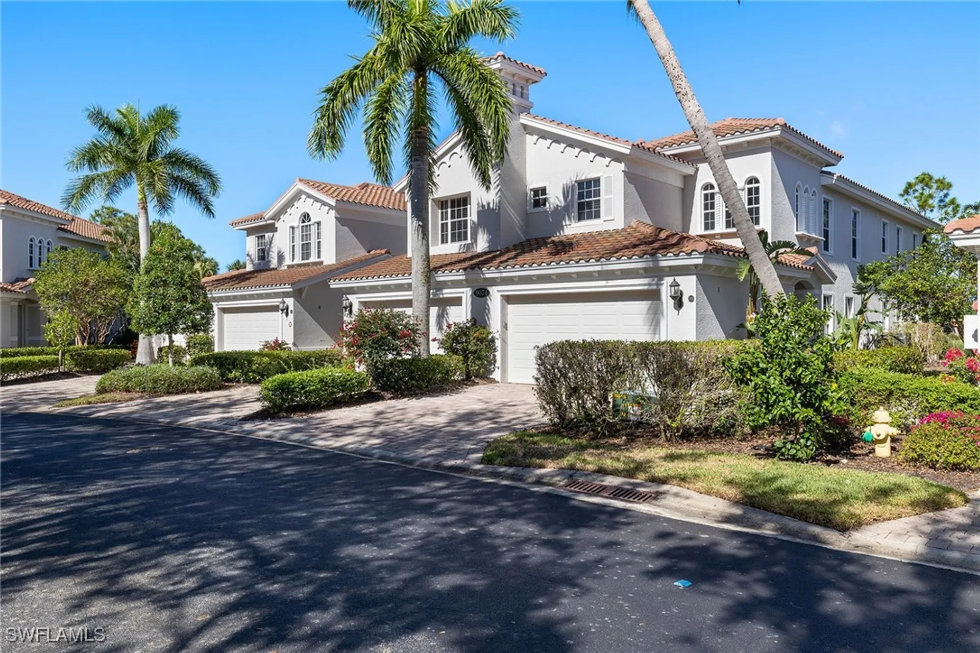 Property Slideshow image 2 of 42 | 9074 cascada way 202, Naples, FL, 34114