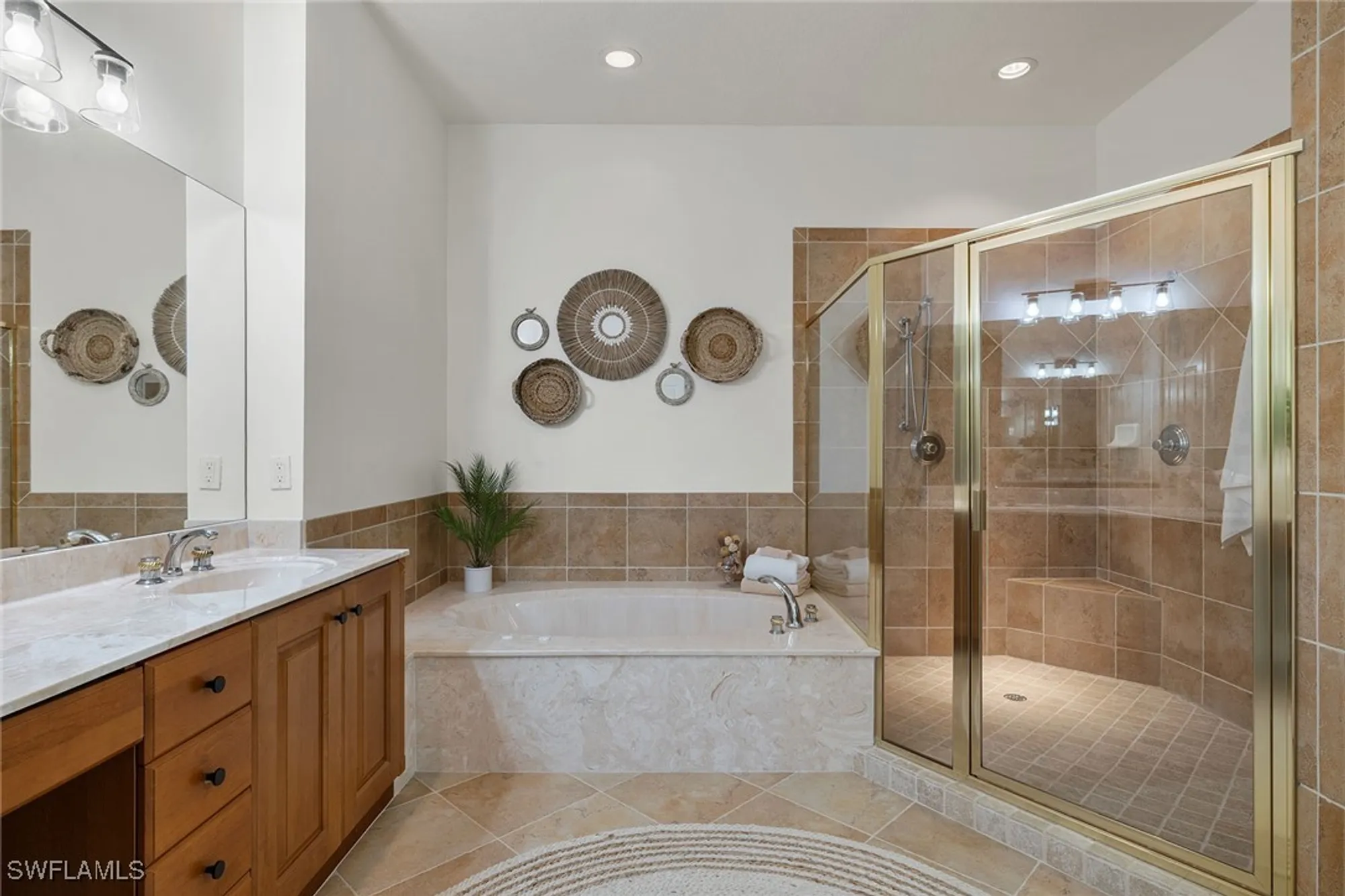 Property Slideshow image 22 of 42 | 9074 cascada way 202, Naples, FL, 34114