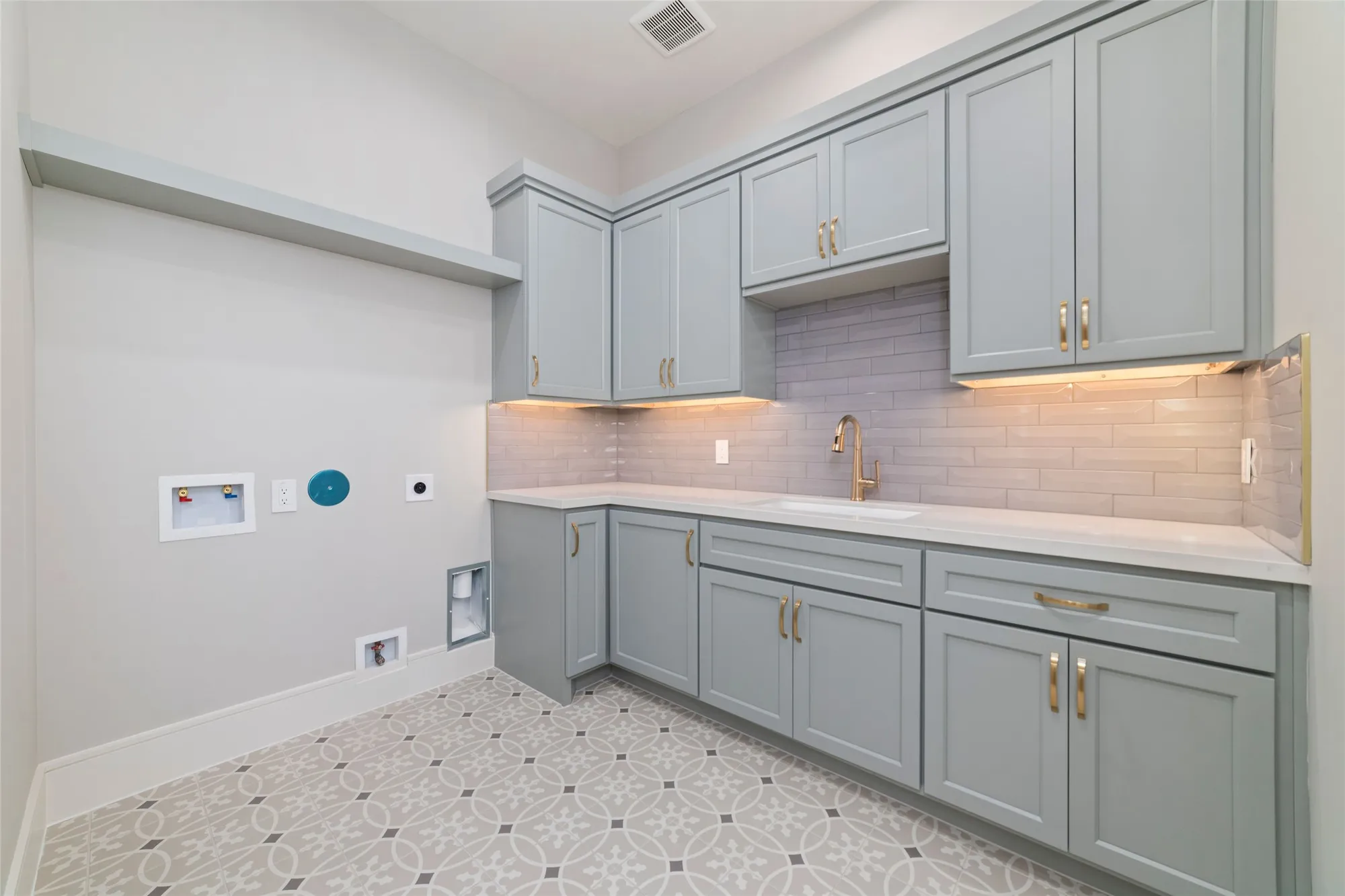 Property Slideshow image 33 of 38 | 14130 ripple ridge dr, Willis, TX, 77318