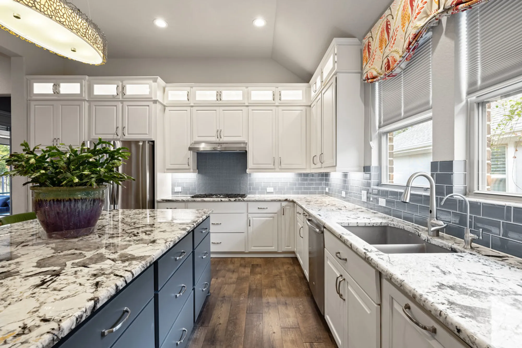 Property Slideshow image 14 of 40 | 5053 lunata way, Round Rock, TX, 78665