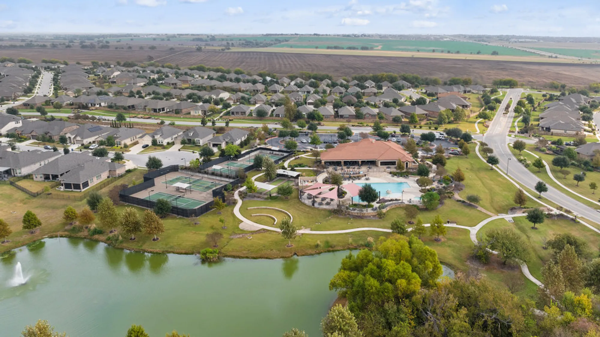 Property Slideshow image 15 of 40 | 5053 lunata way, Round Rock, TX, 78665