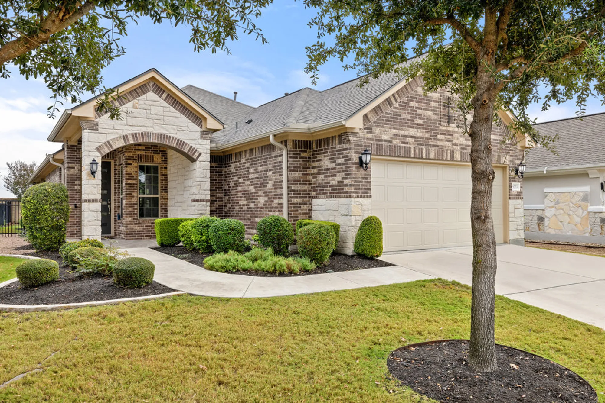Property Slideshow image 1 of 40 | 5053 lunata way, Round Rock, TX, 78665