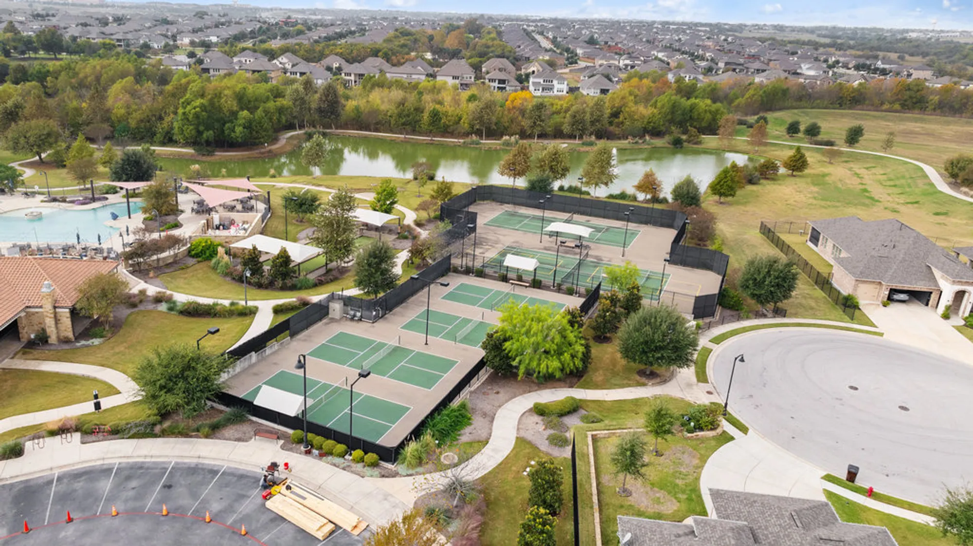 Property Slideshow image 11 of 40 | 5053 lunata way, Round Rock, TX, 78665